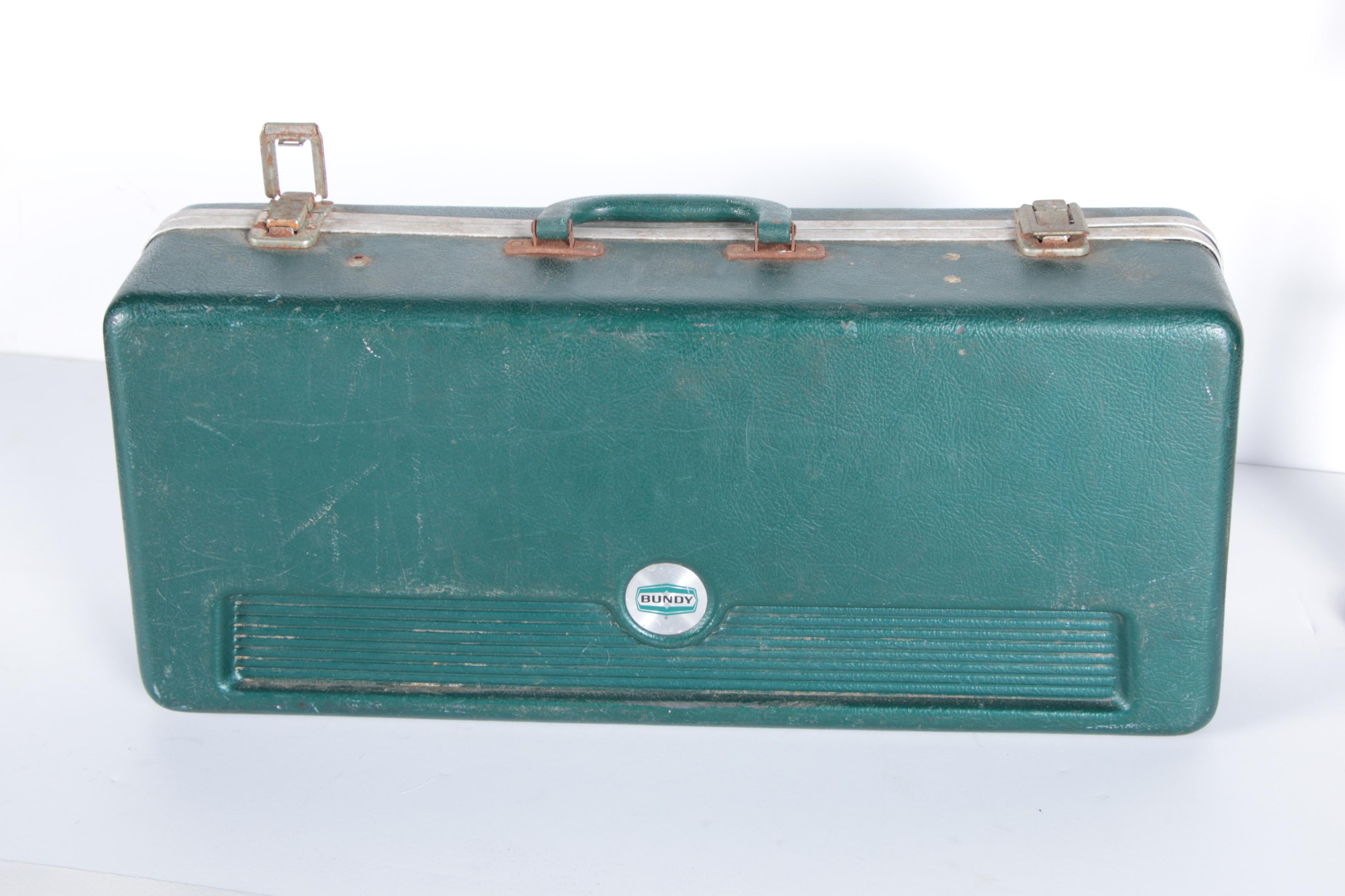 Vintage Selmer Bundy Trumpet and Case EBTH