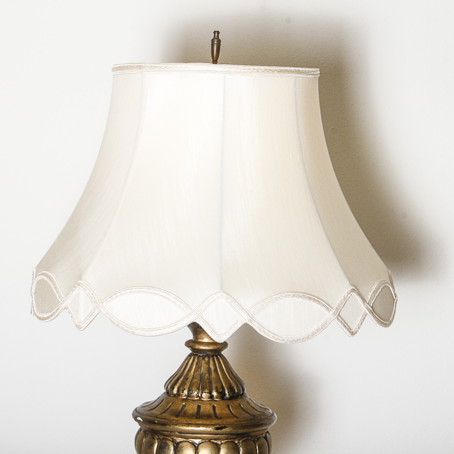 Vintage GoldTone Table Lamp EBTH