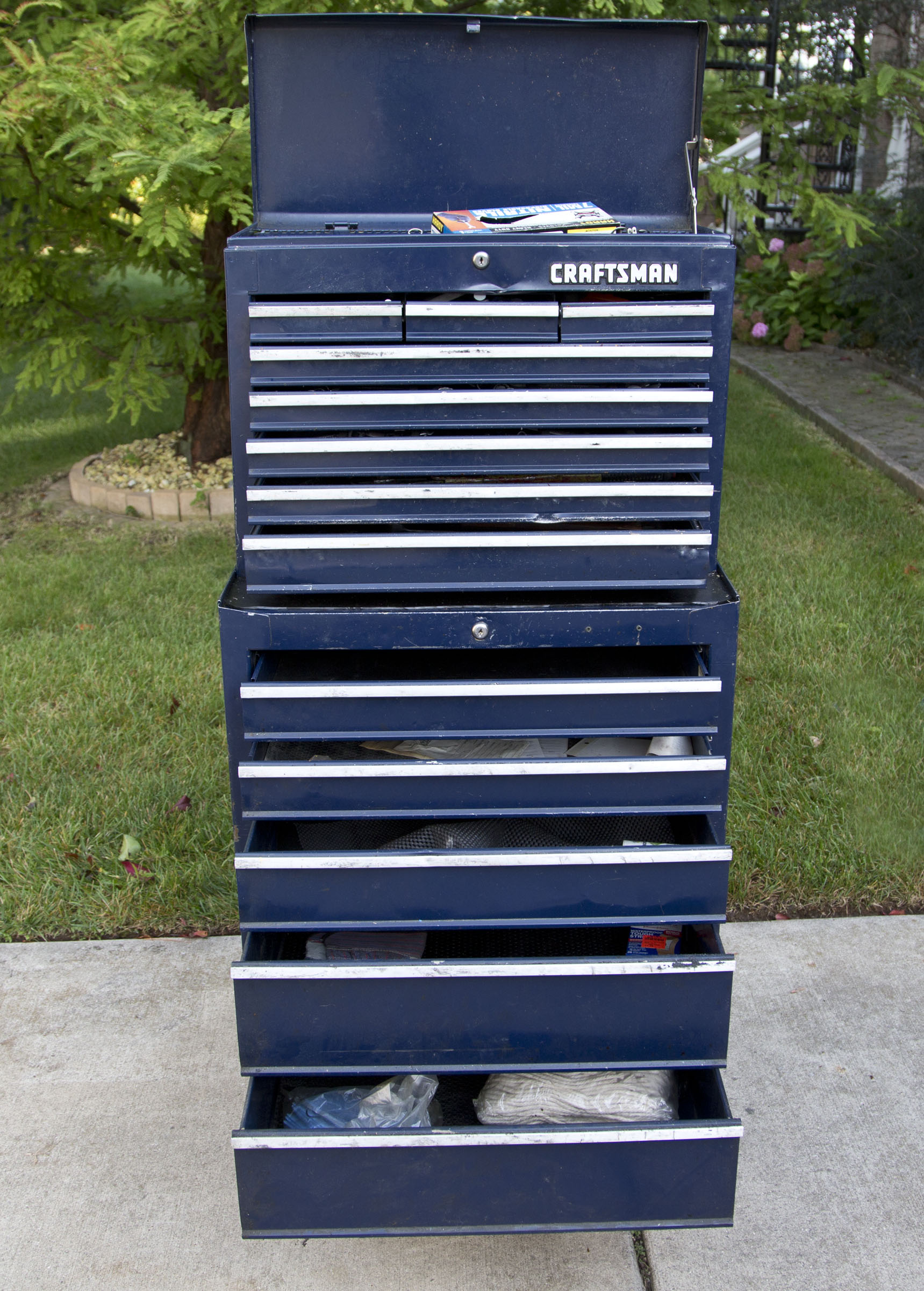 Blue Craftsman tool chest EBTH