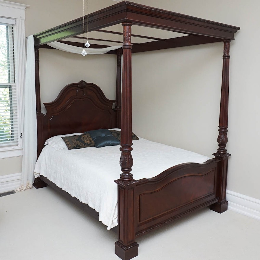 Queen Mahogany Canopy Bed Frame | EBTH