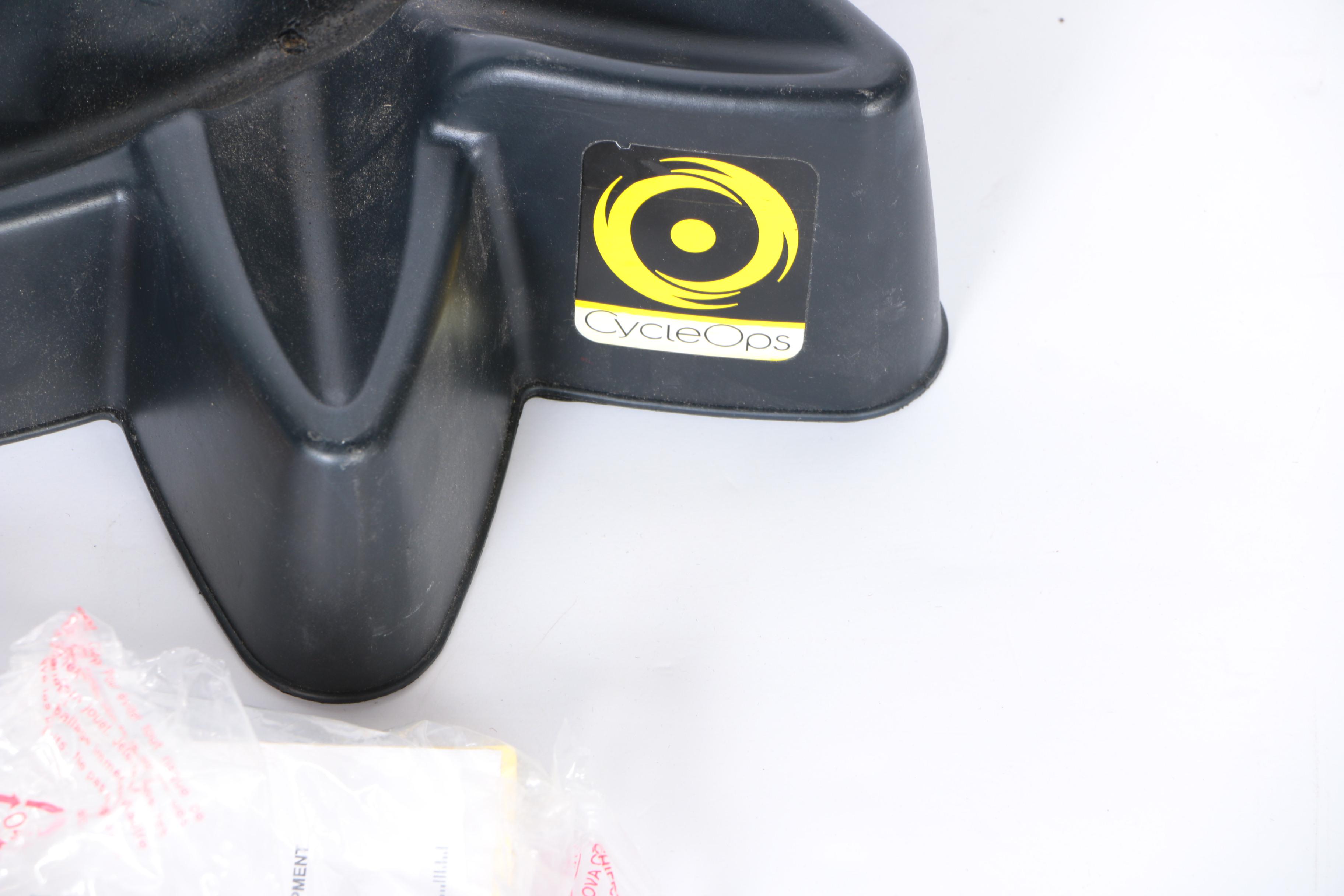 Univega ArrowPace Bike with Nashbar Stand EBTH