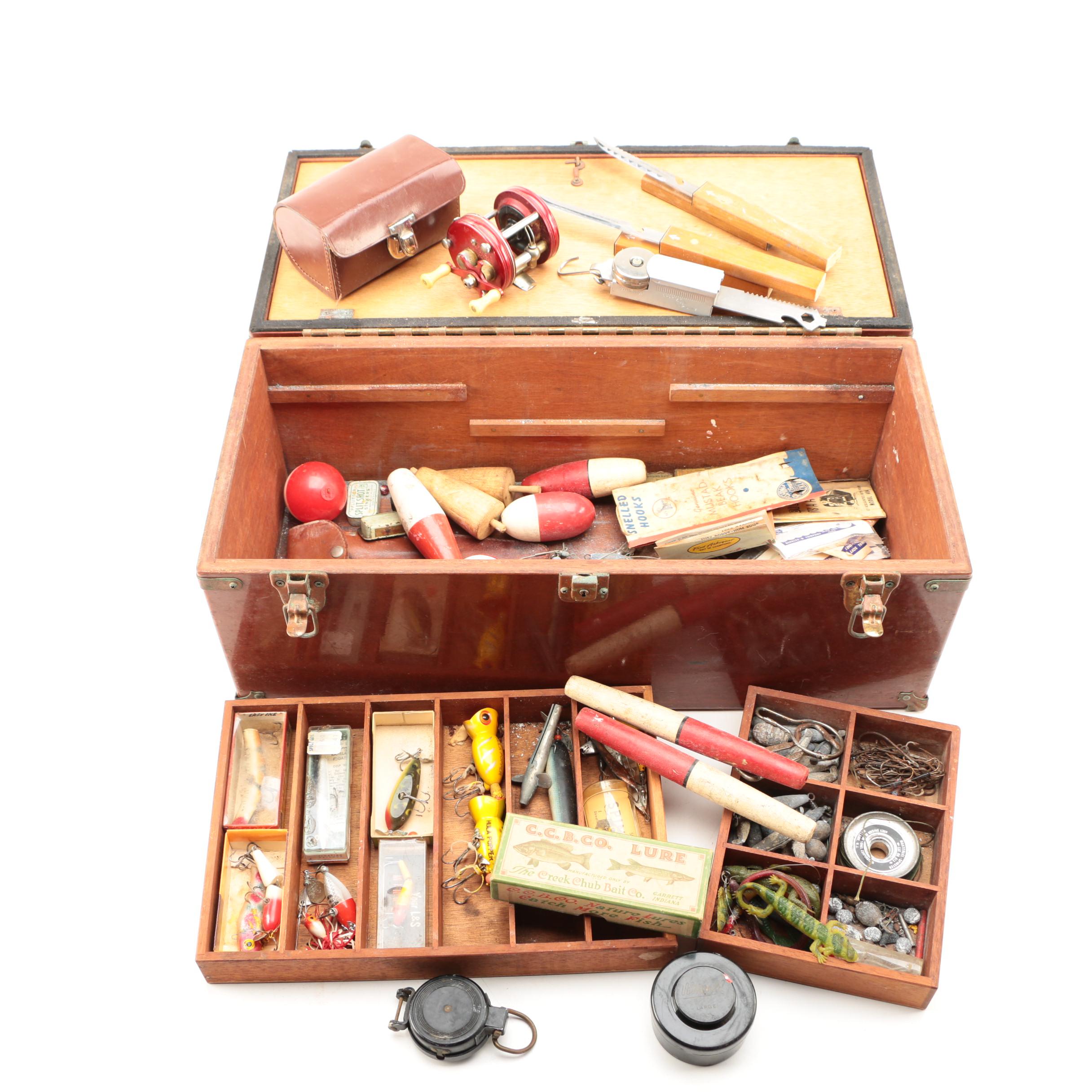 vintage fishing tackle boxes
