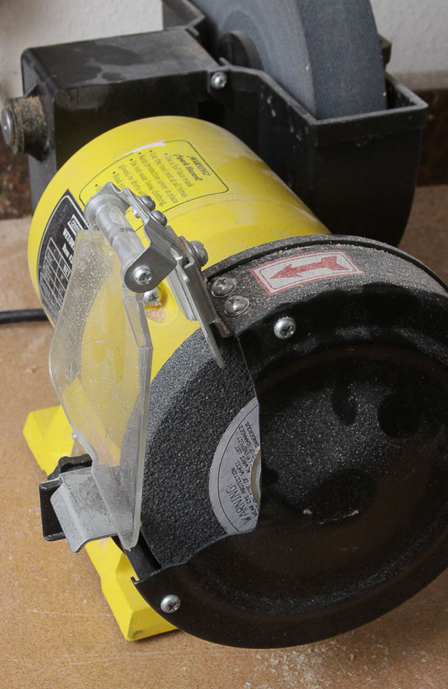 Central Machinery Wet/Dry Grinder EBTH