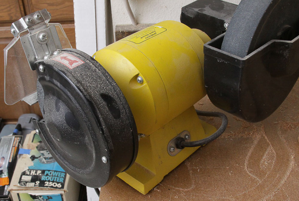 Central Machinery Wet/Dry Grinder EBTH