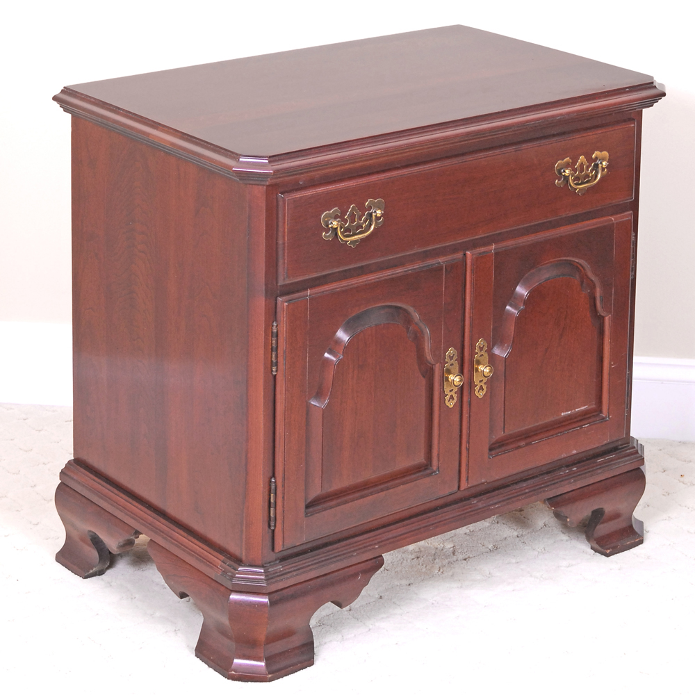 Court" Nightstand by Ethan Allen EBTH