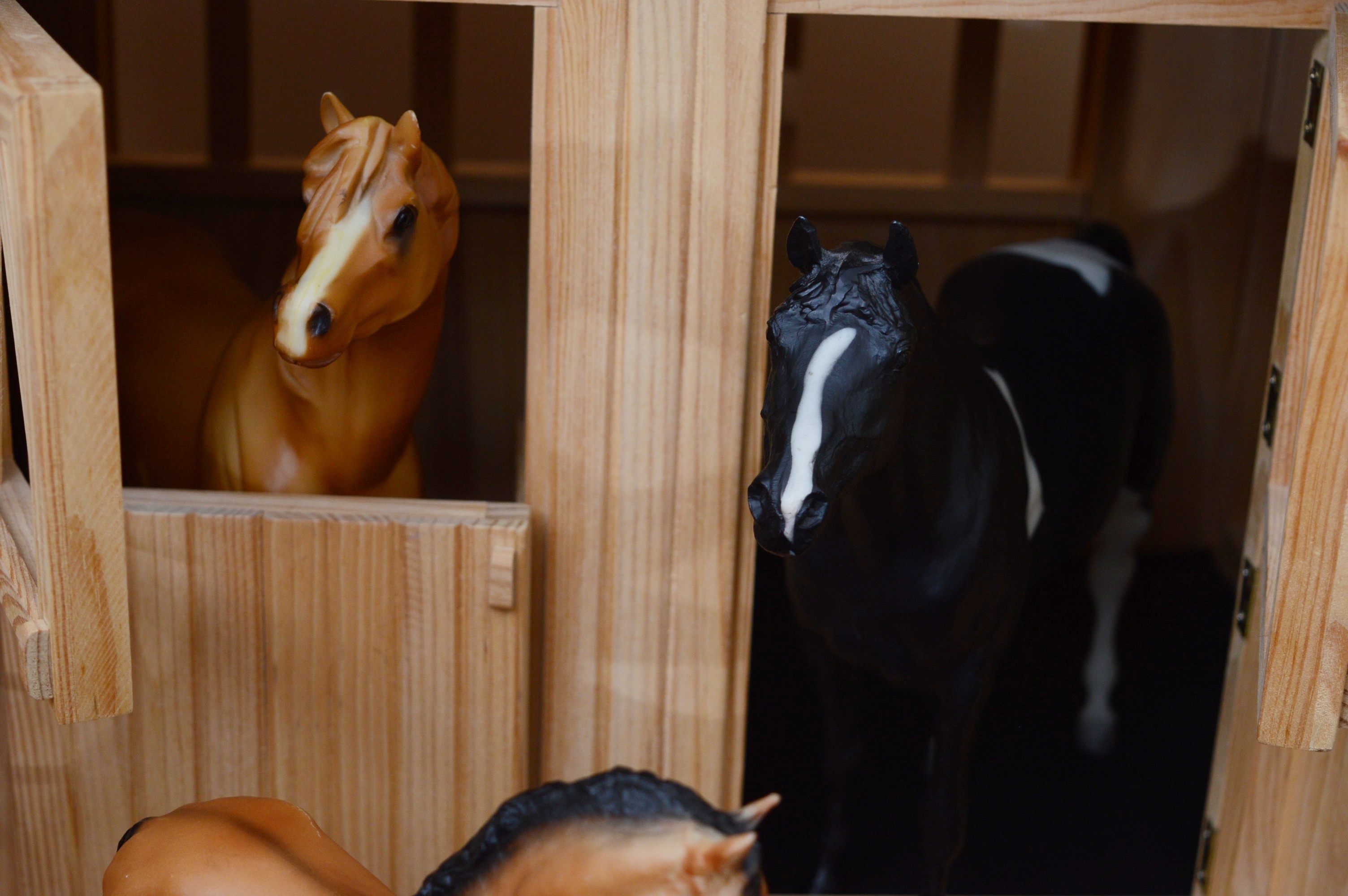 Breyer Wood Barn and Horses EBTH