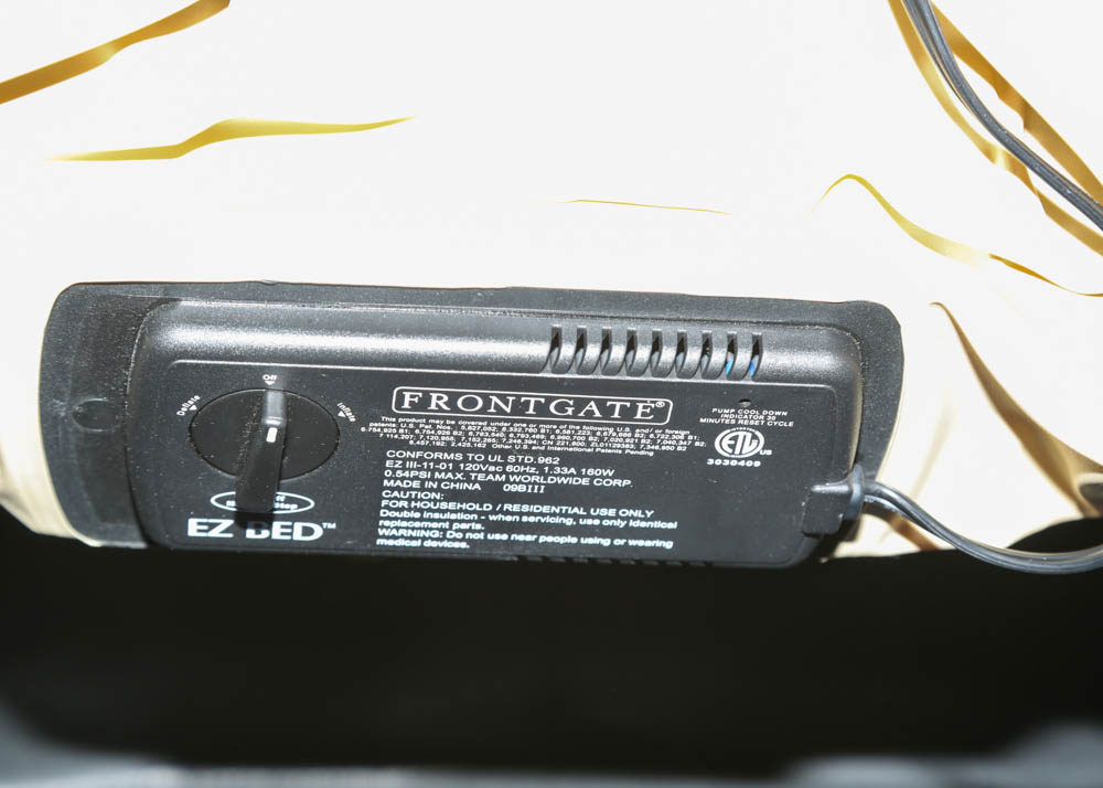 Frontgate Air Mattress with Rolling Carrying Case EBTH