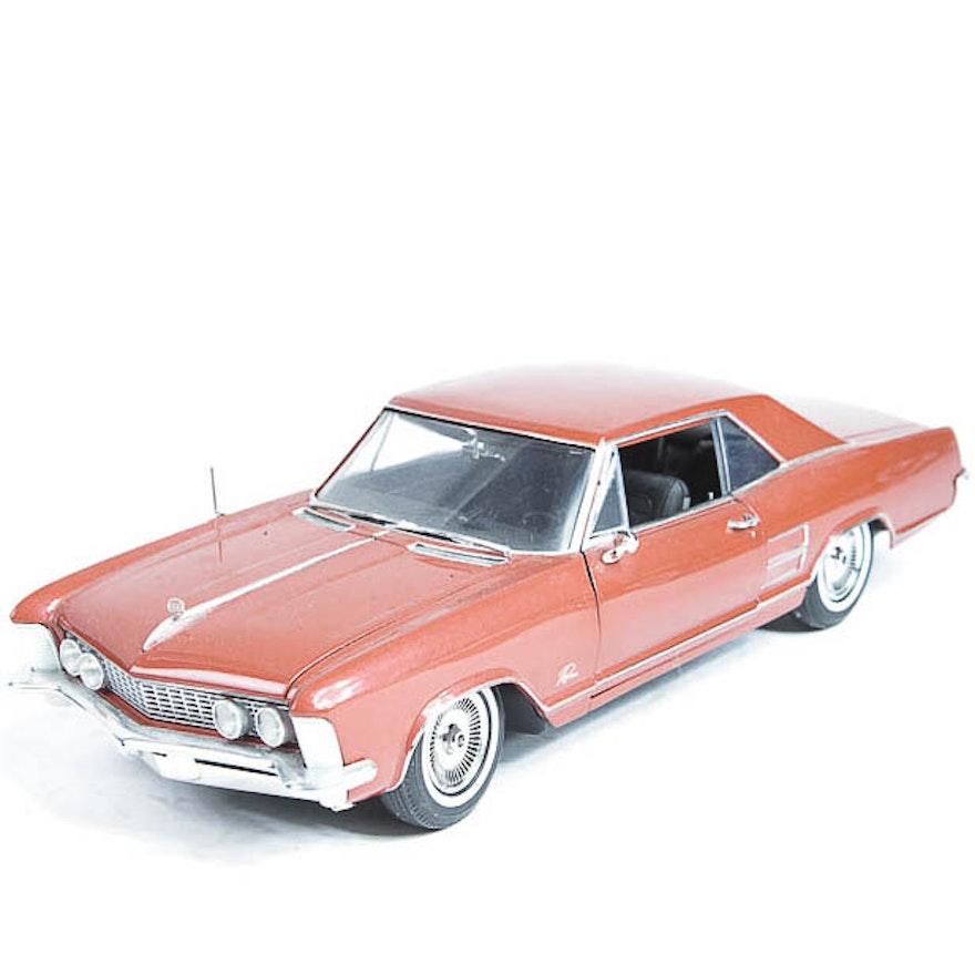 1964 Buick Riviera Die Cast Car Ebth