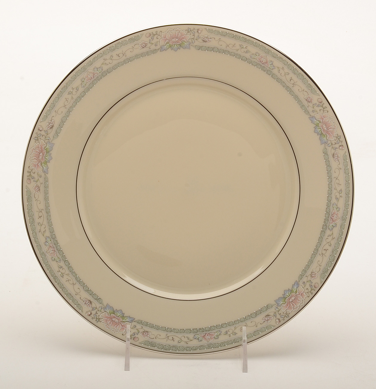 FortyTwo Lenox Bone China "Charleston" Plates EBTH