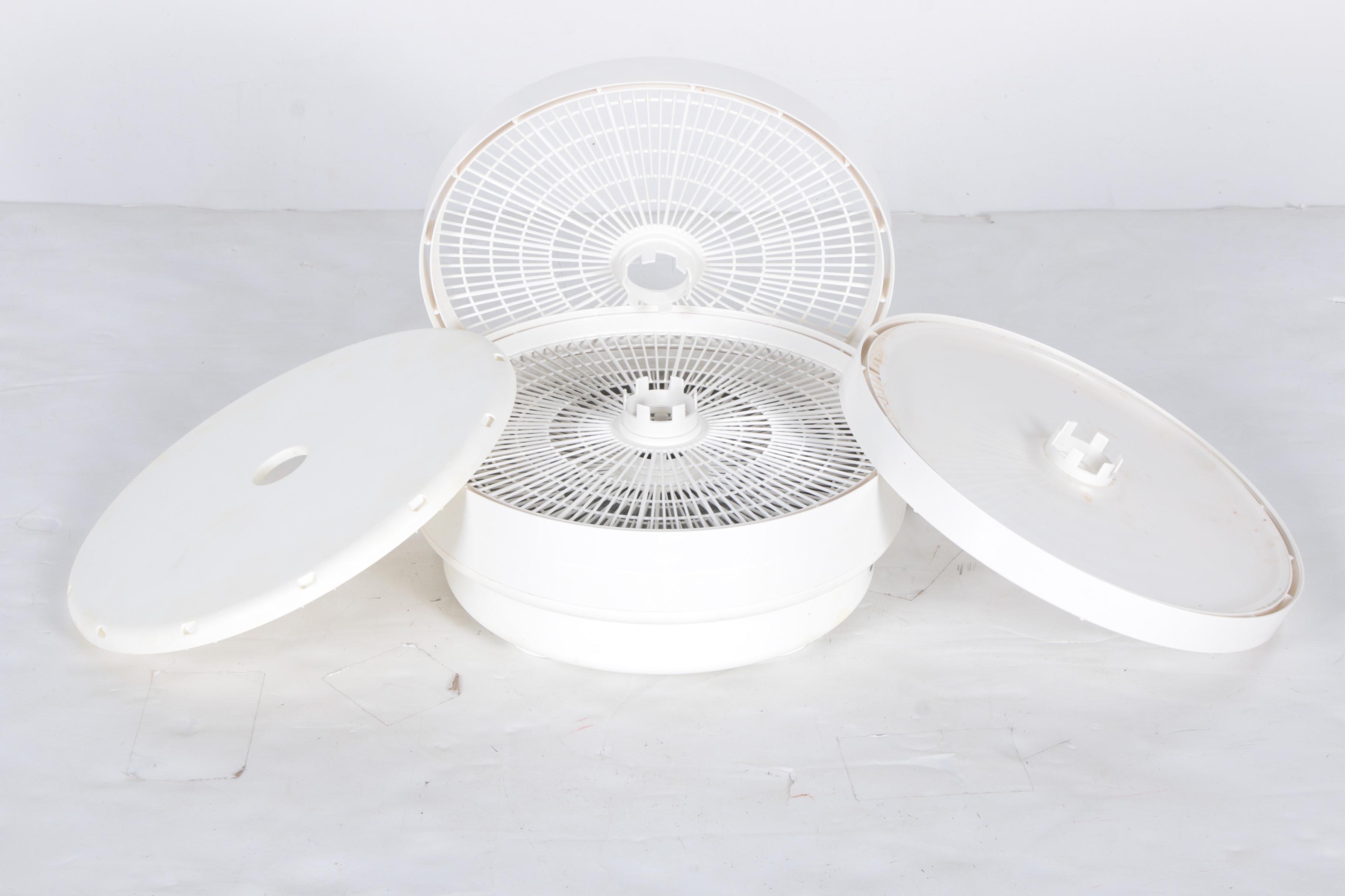 American Harvest "SnackMaster Elite" Food Dehydrator | EBTH