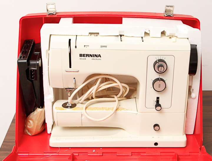 Vintage Bernina Sewing Machine and Sewing Machine Table EBTH