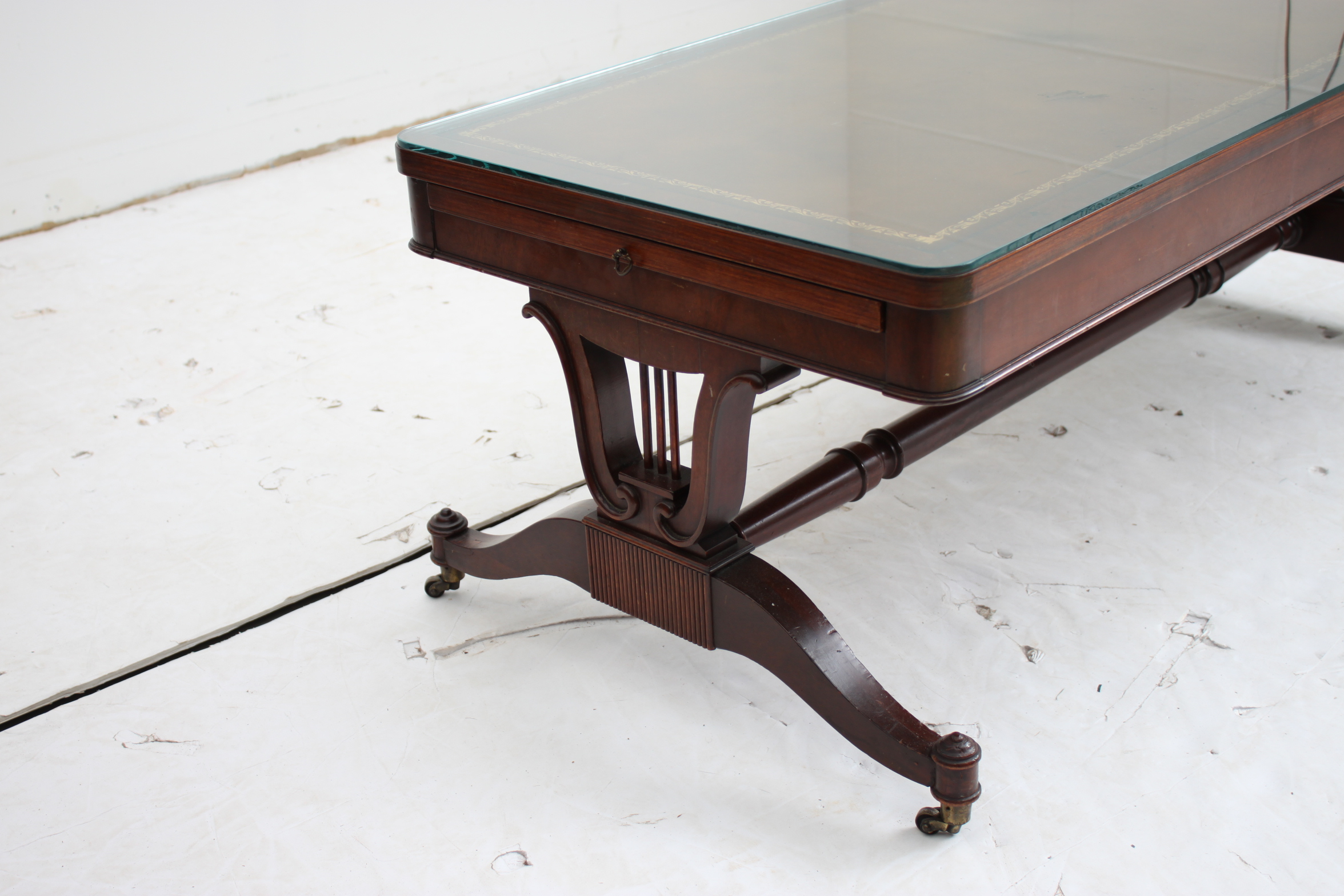 Vintage Duncan Phyfe Style Glass Top Coffee Table EBTH