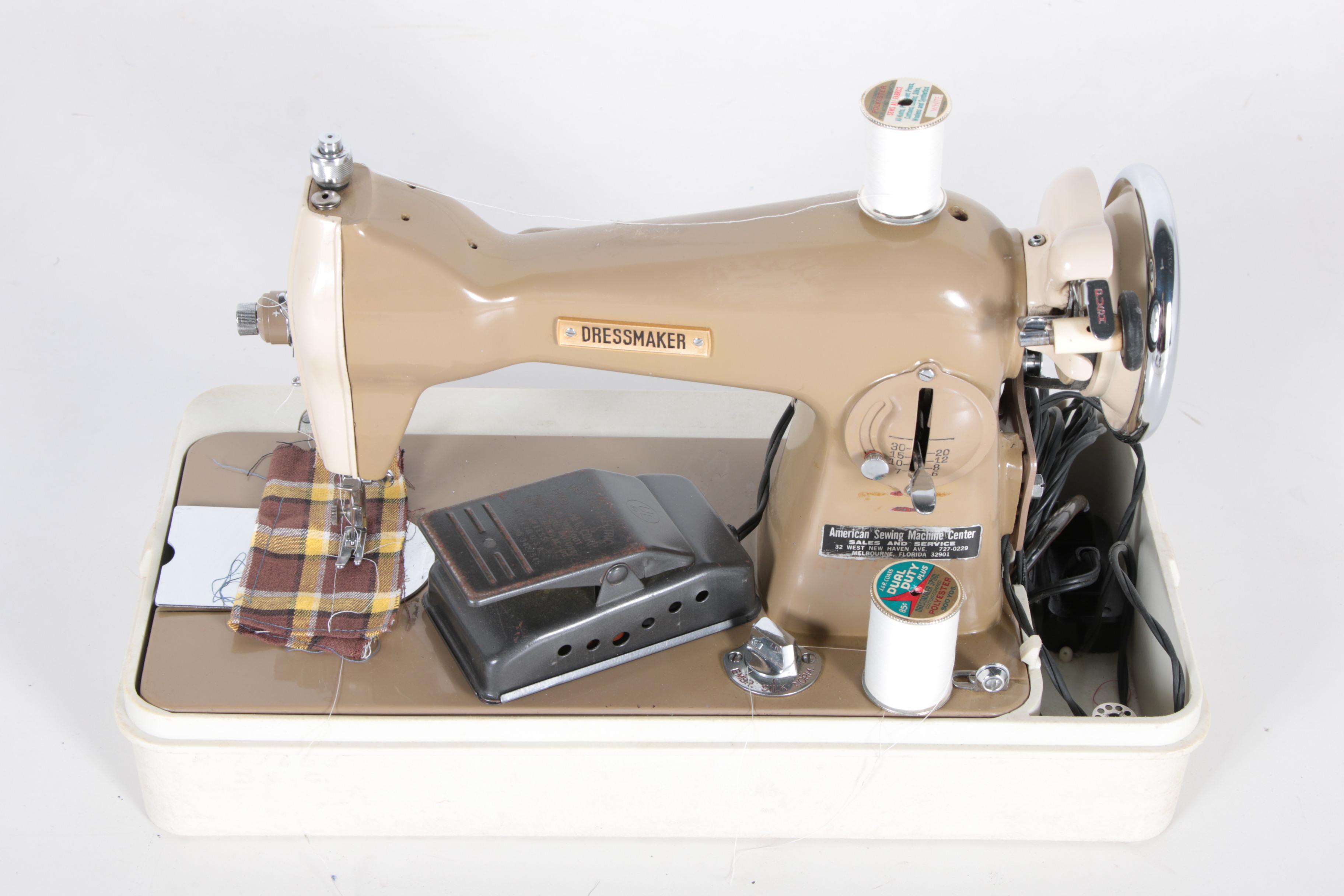 Vintage Travel Dressmaker Sewing Machine with Case EBTH