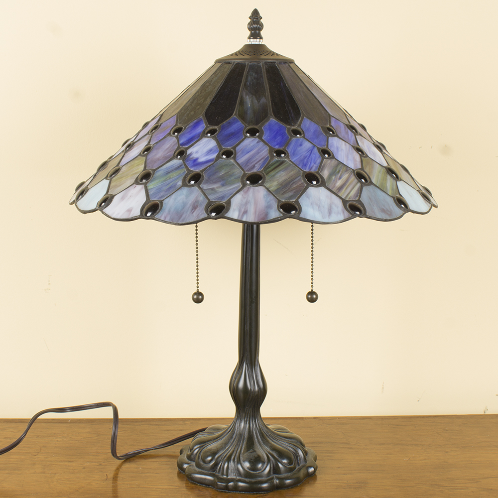 Quoizel Metal Lamp with Stained Glass Shade EBTH
