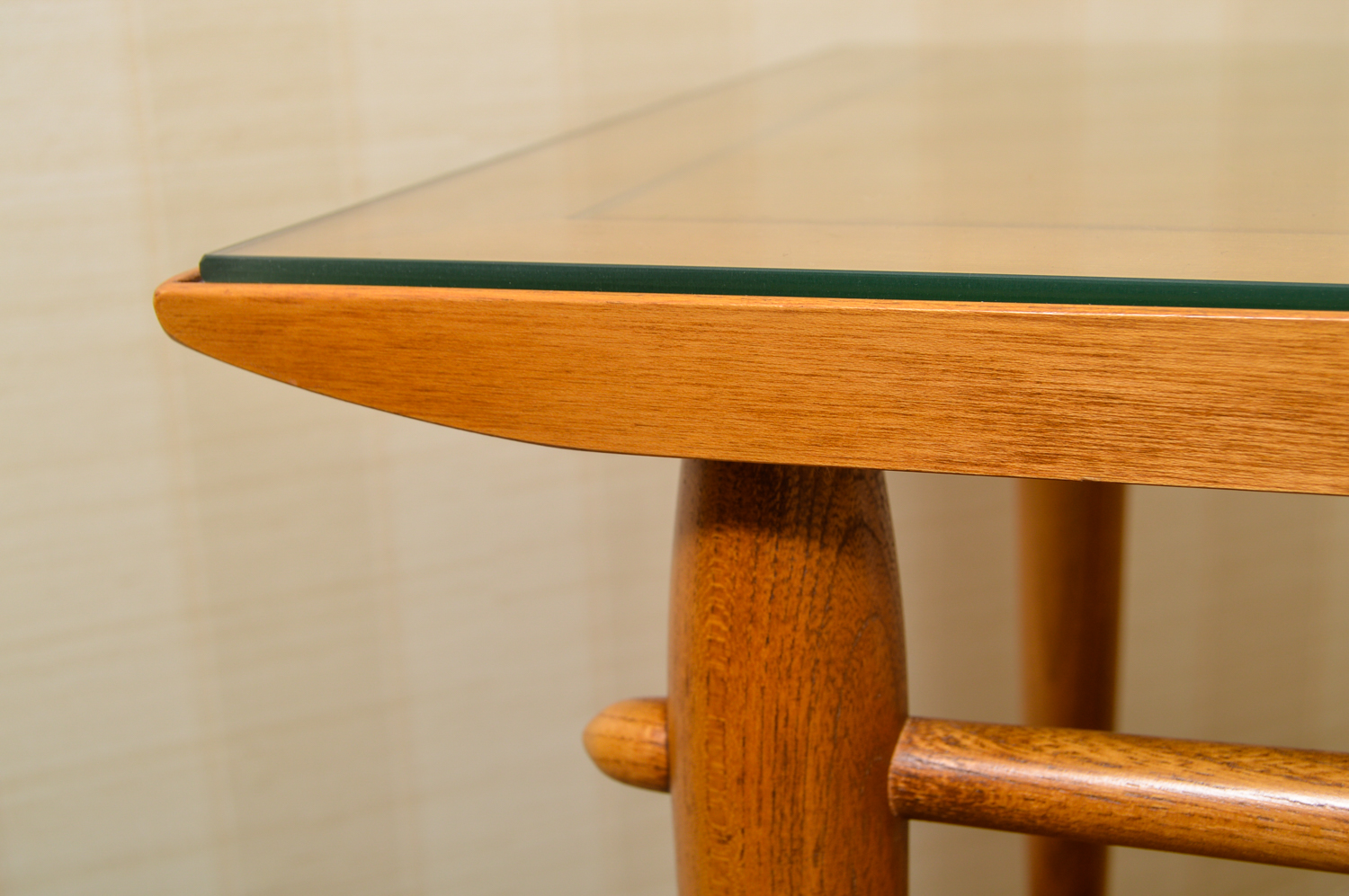 Mid Century Modern Side Table EBTH