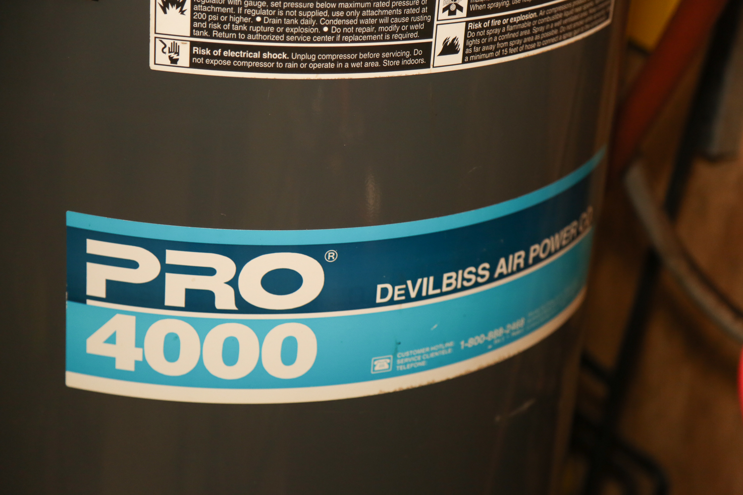 DeVilbiss Pro 4000 Air Compressor EBTH