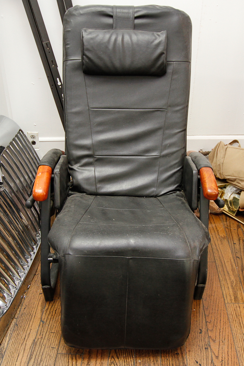 "Destress Ultra" Inversion Massage Recliner by Tony Little Designs EBTH