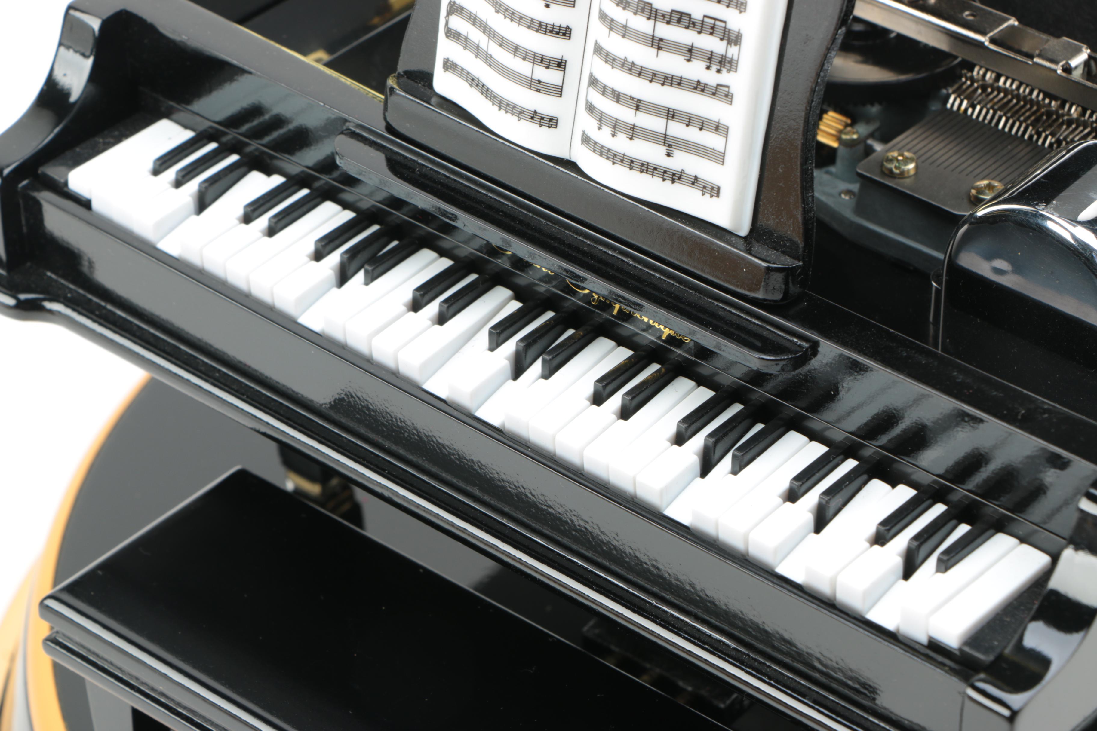 Grand Piano Music Box from Another Original Mr. Christmas EBTH