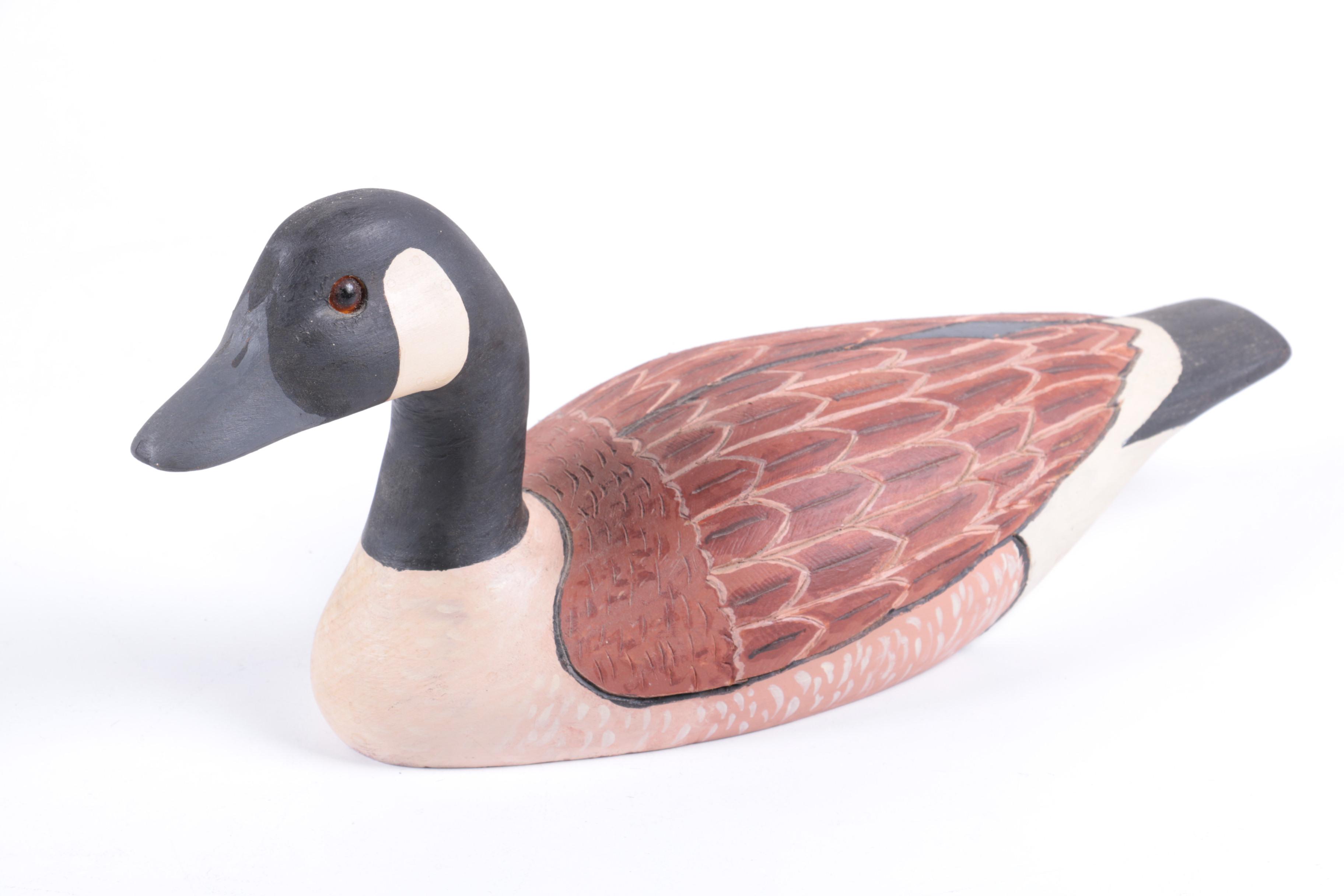 Hand-Carved Wooden Duck Decoys and Sculptures | EBTH