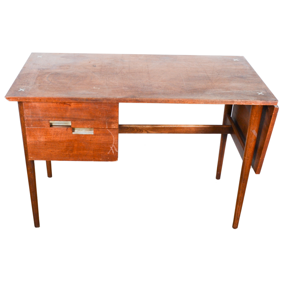 Mid Century Modern Desk By American Of Martinsville Ebth