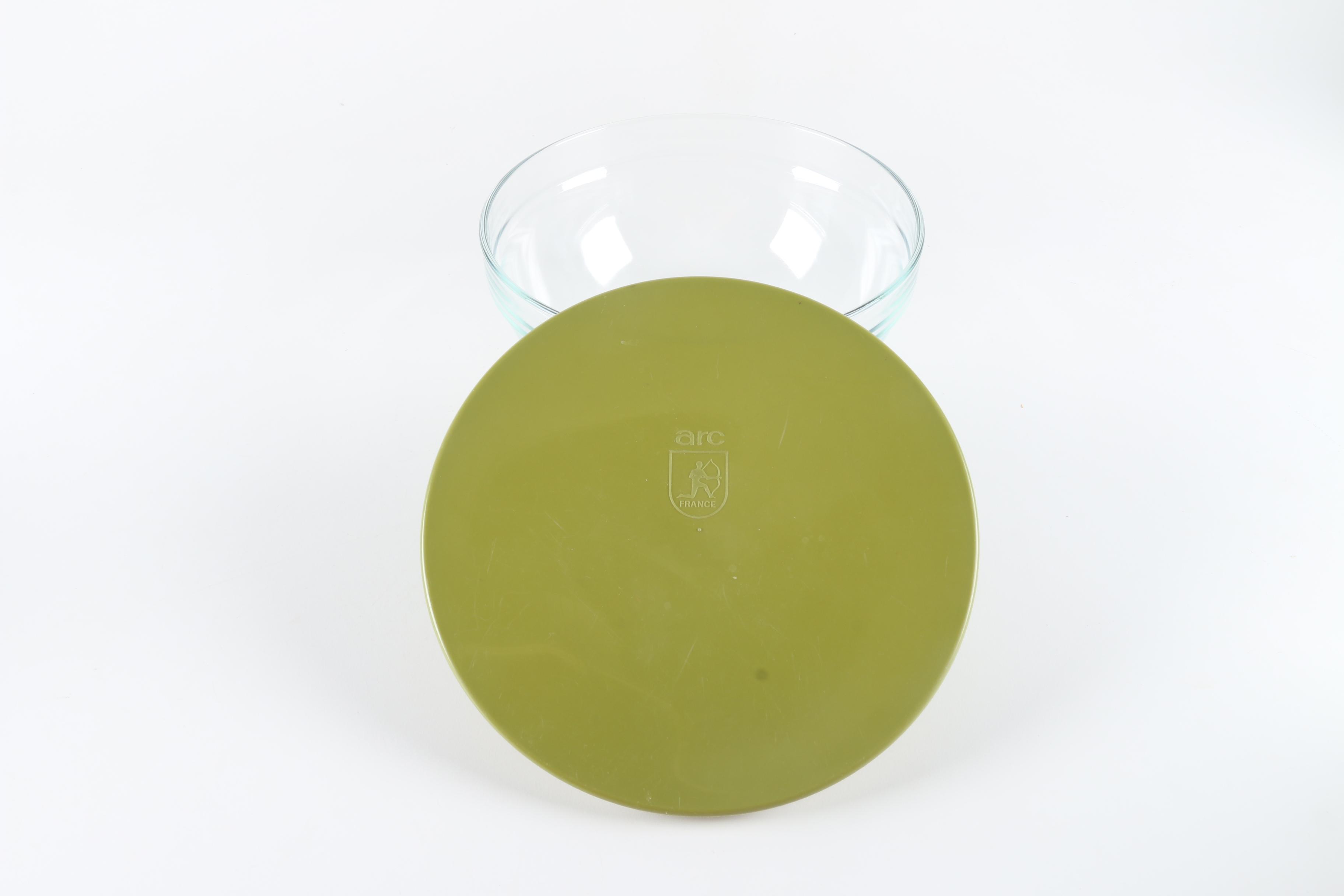 Assortment of Arc Glass Bowls with Plastic Lids EBTH