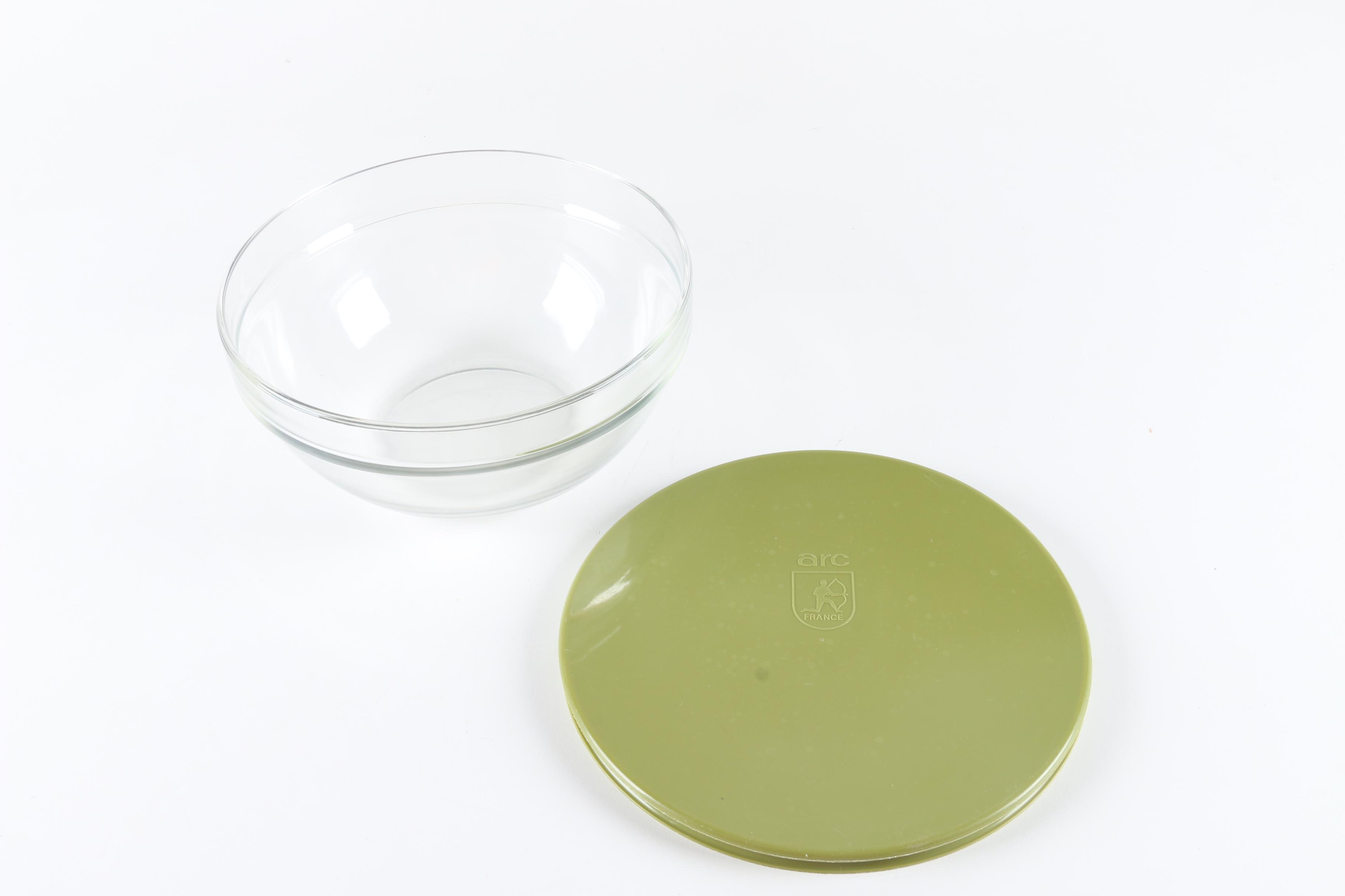 Assortment of Arc Glass Bowls with Plastic Lids EBTH