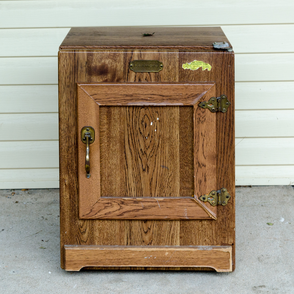 Kenmore Laminate Oak Mini Refrigerator EBTH