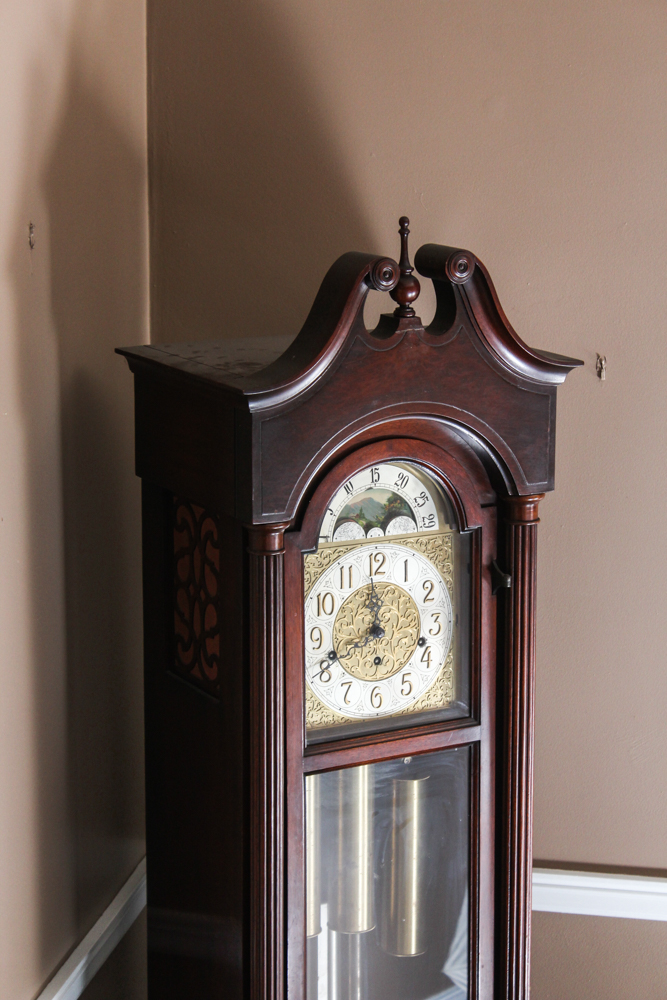 Grandfather Clock by Colonial Manufacturing Company EBTH
