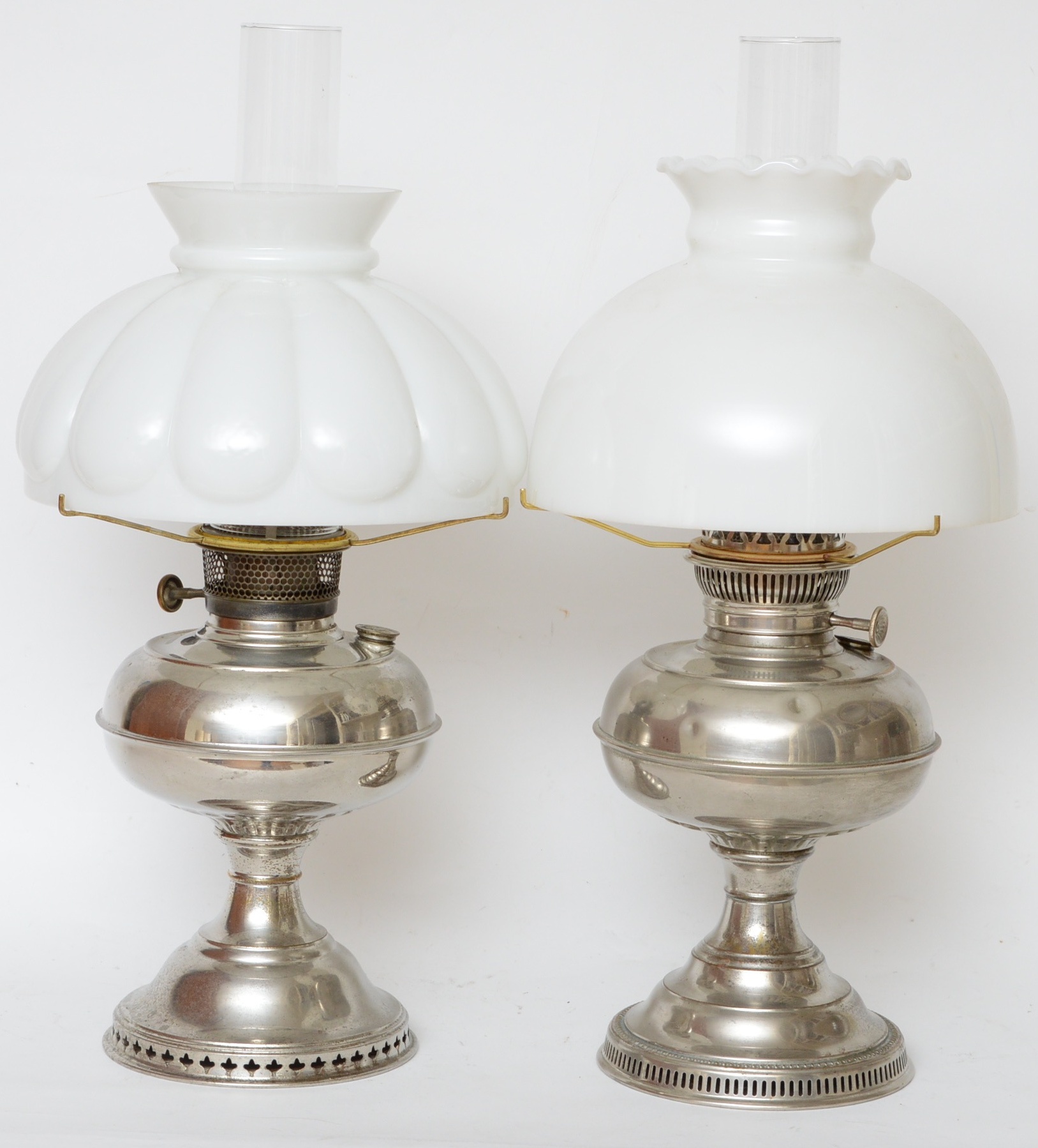 Pair Antique Rayo Oil Lamps with Milk Glass Shade EBTH