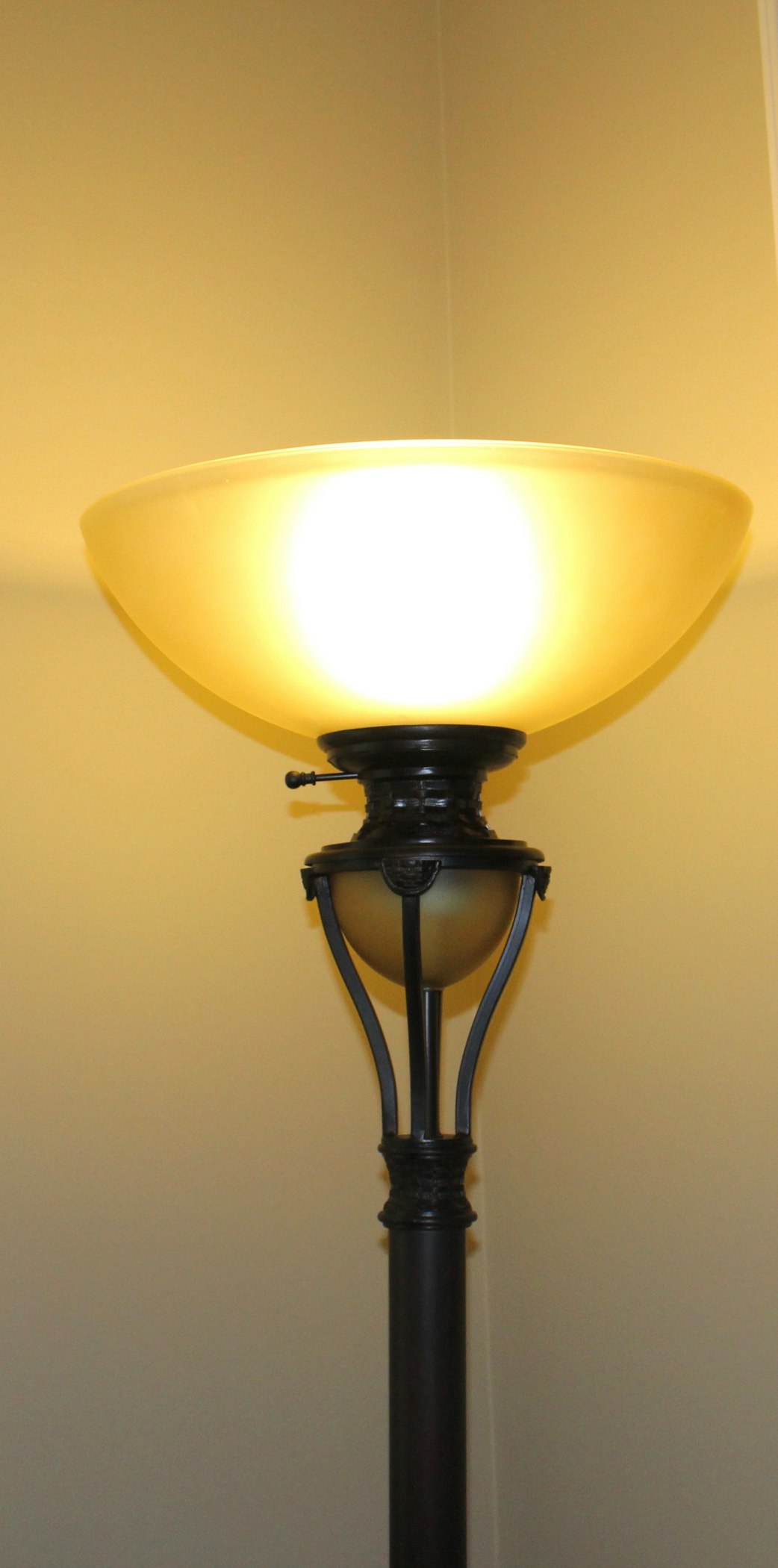 Metal Torchiere Floor Lamp With Nightlight | EBTH