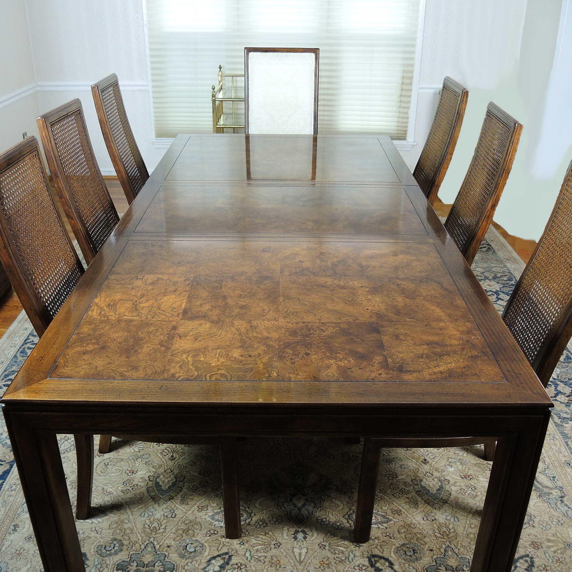 Henredon Scene One Dining Table With Eight Chairs EBTH