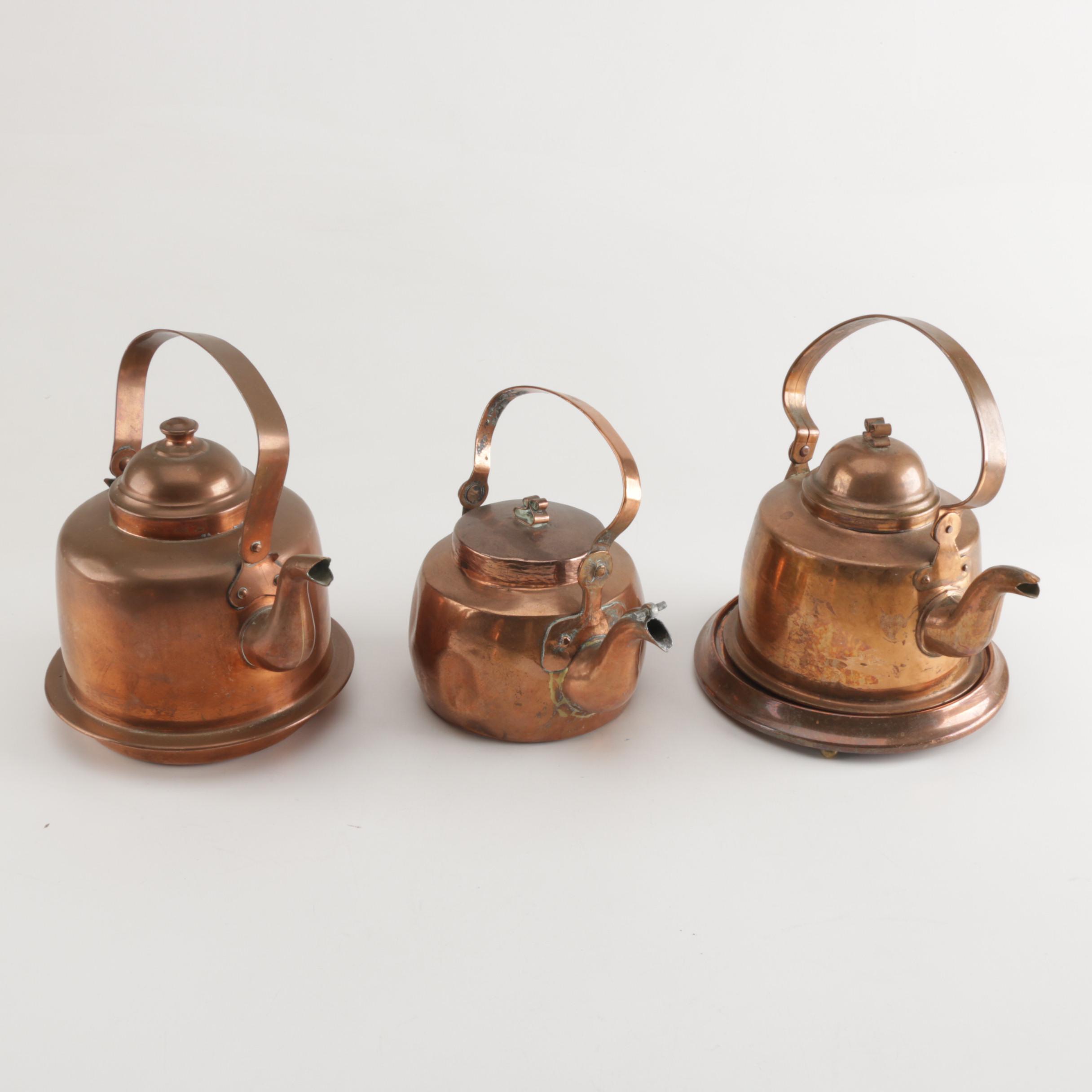 Collection Of Vintage Copper Teapots EBTH   1511092980569 76cadc925b37b97e74df1df0f82d36b2d709f7db9bfaa5049fbca7325c1506d8.JPG