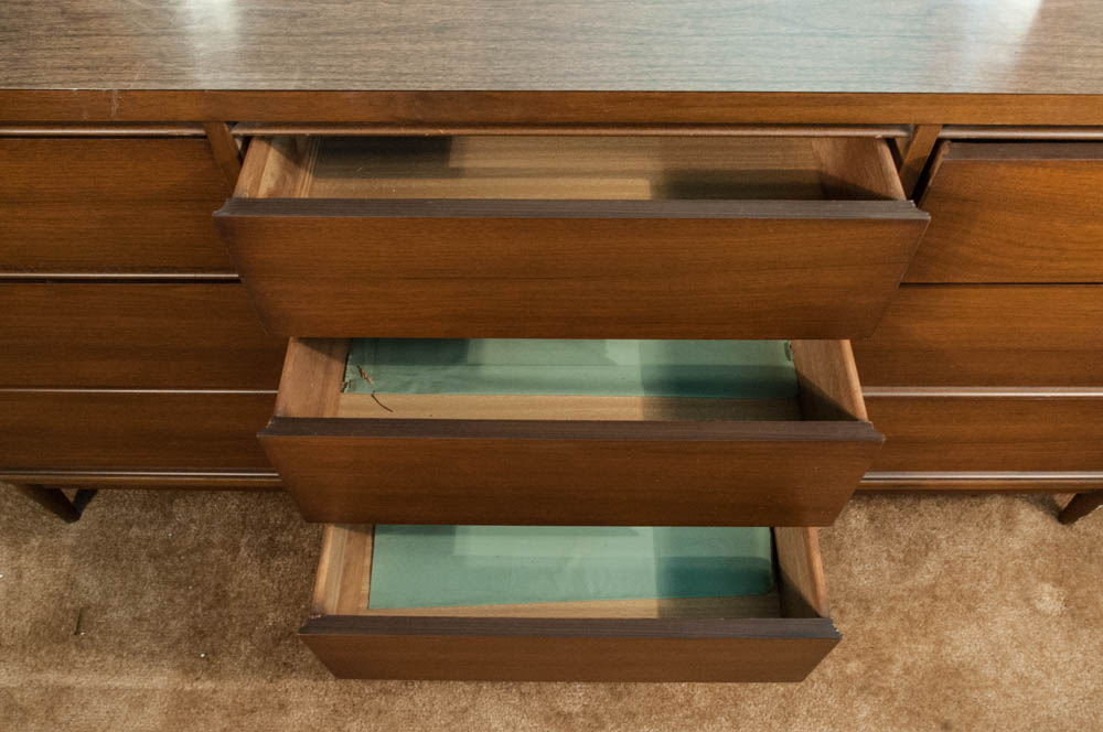 Mid Century Modern Wood Veneer Dresser with Mirror EBTH