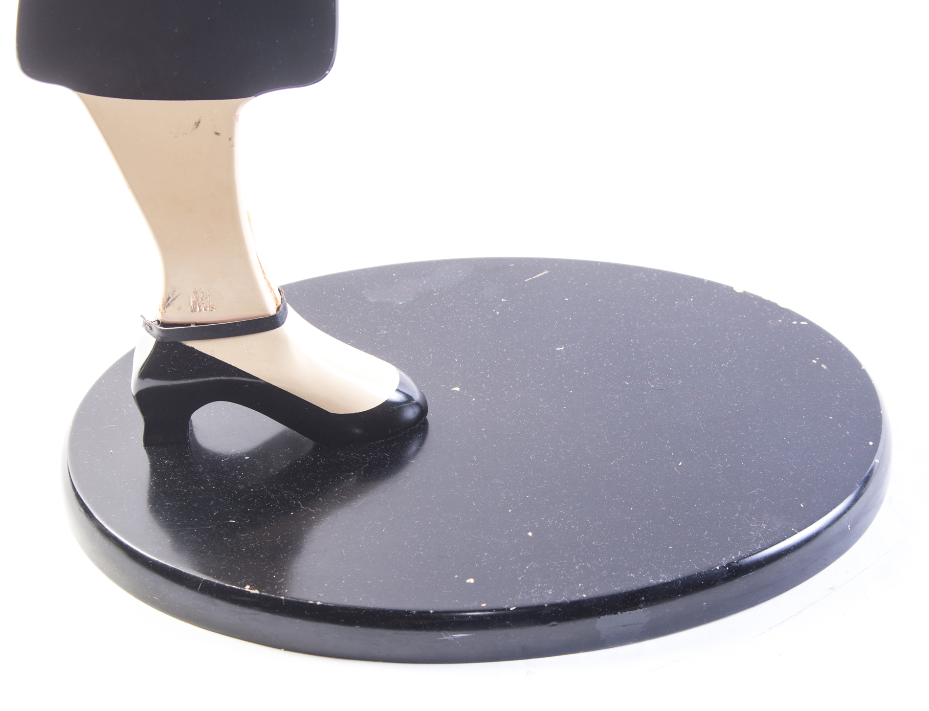 Bombay Company 'Millie The Maid' Tray Table EBTH