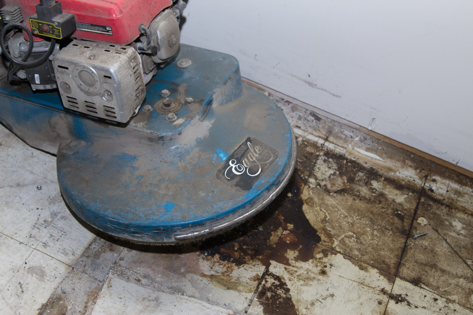 propane powered floor buffer