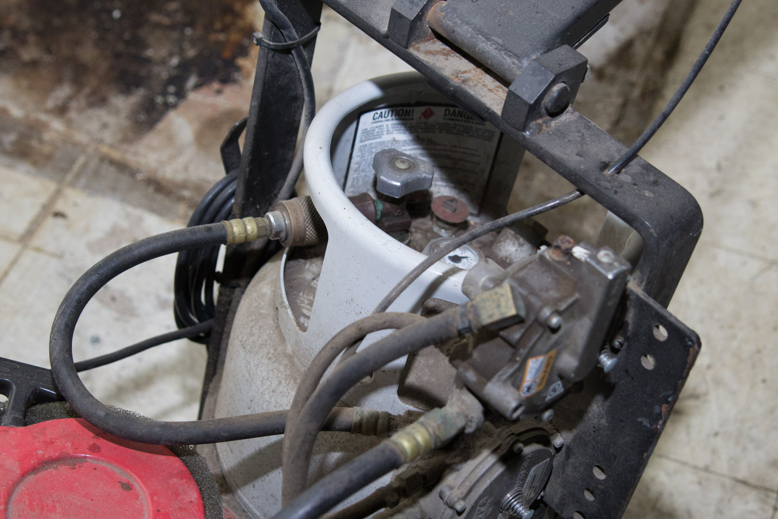 propane powered floor buffer