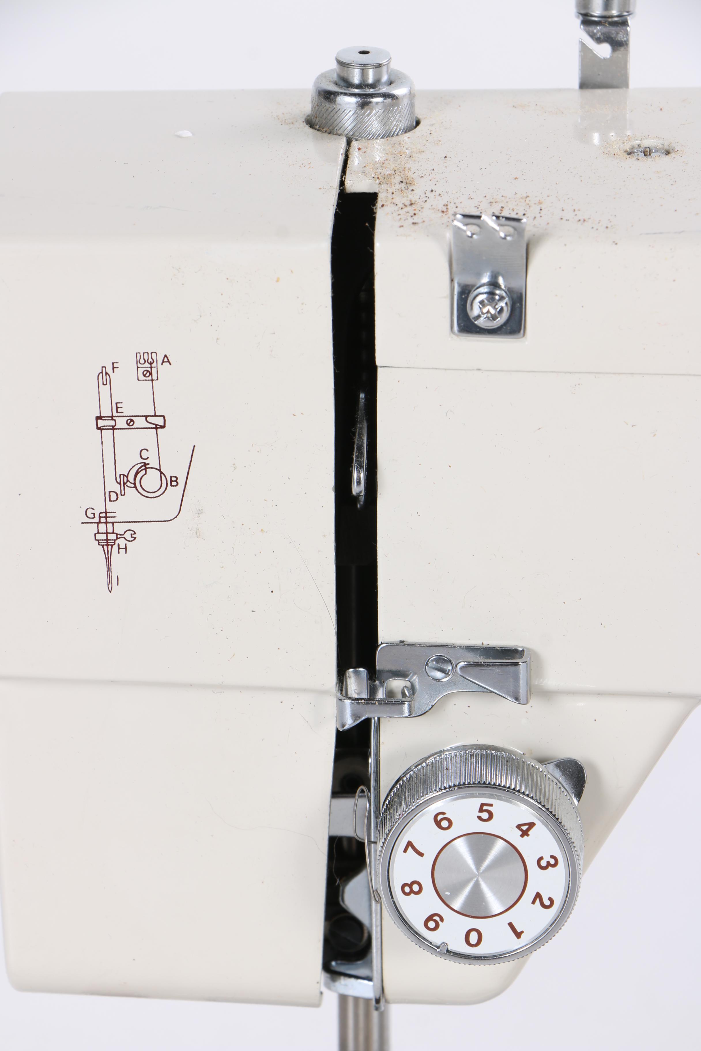 Vintage Dial 'N Sew Portable Sewing Machine EBTH