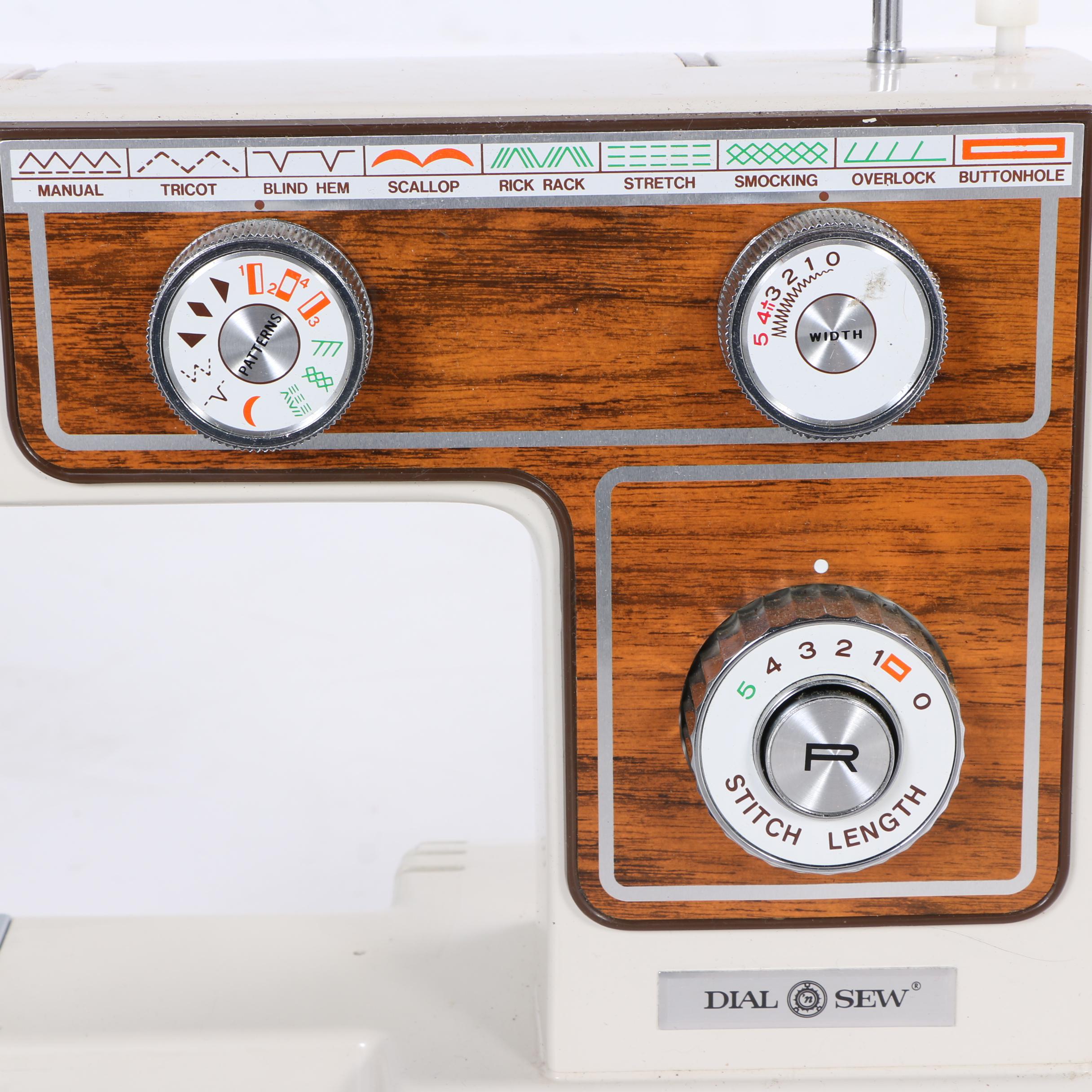 Vintage Dial 'N Sew Portable Sewing Machine EBTH