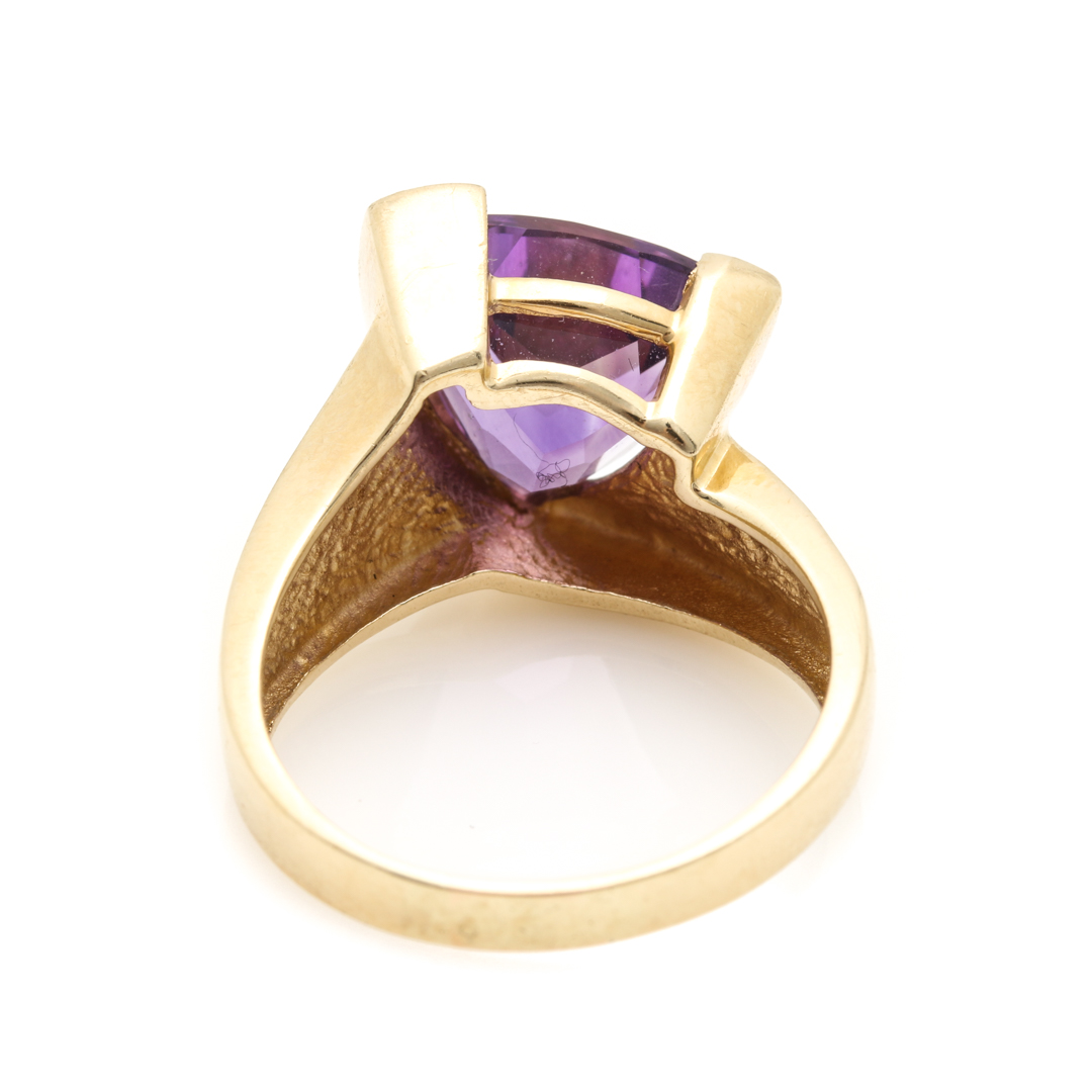 14K Yellow Gold Amethyst Ring EBTH