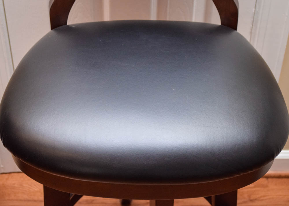 Havertys Swiveling Bar Stools EBTH