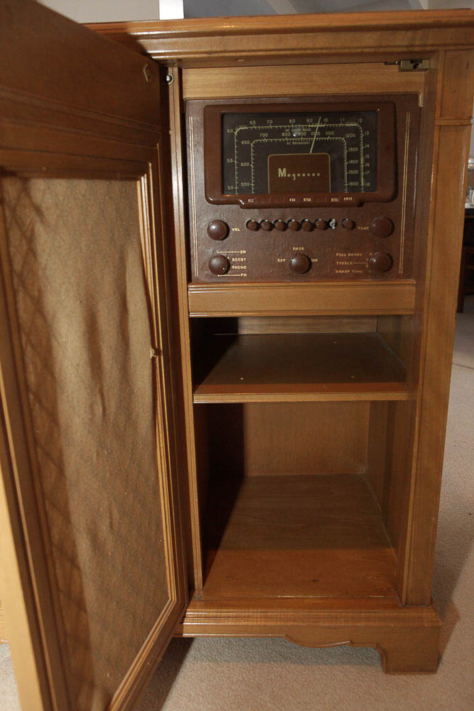 vintage magnavox stereo