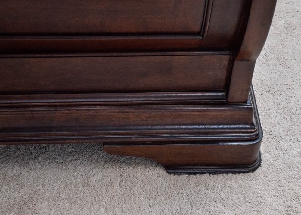 Havertys Orleans Collection King Sized Sleigh Bed EBTH