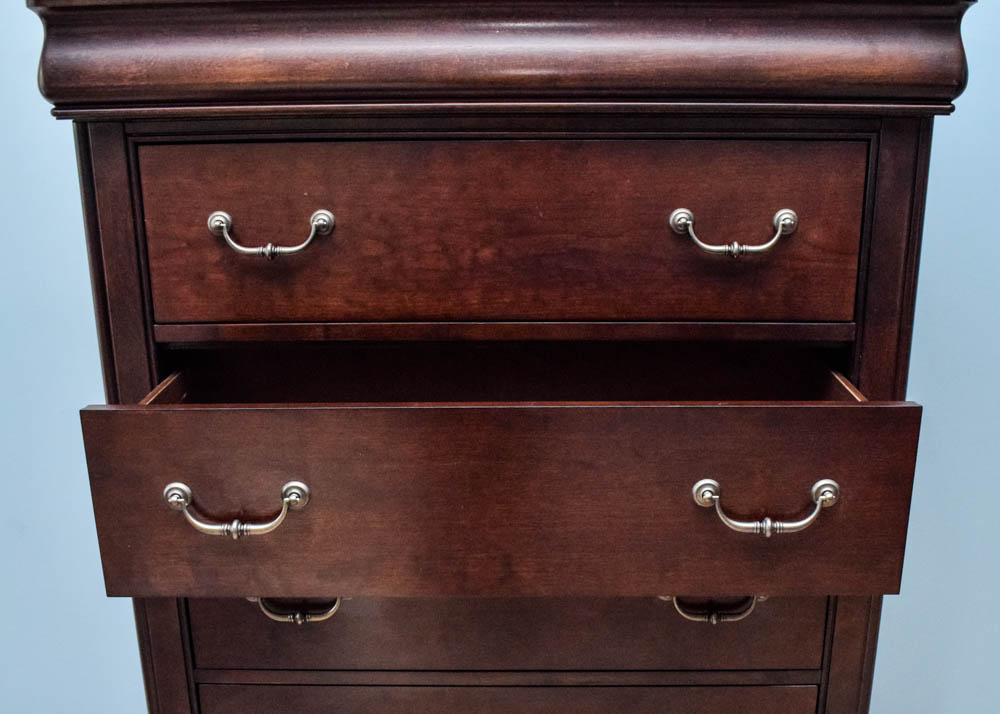 Havertys Orleans Collection Chest of Drawers EBTH