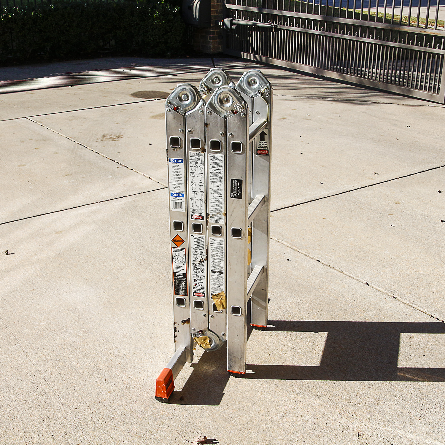 Krause 12' Extension Ladder EBTH