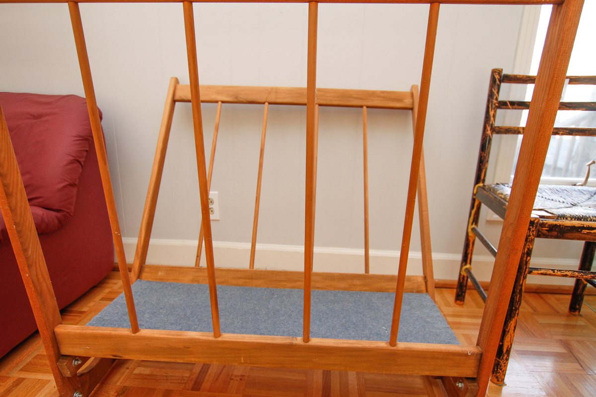 Wooden Art Print Rack EBTH