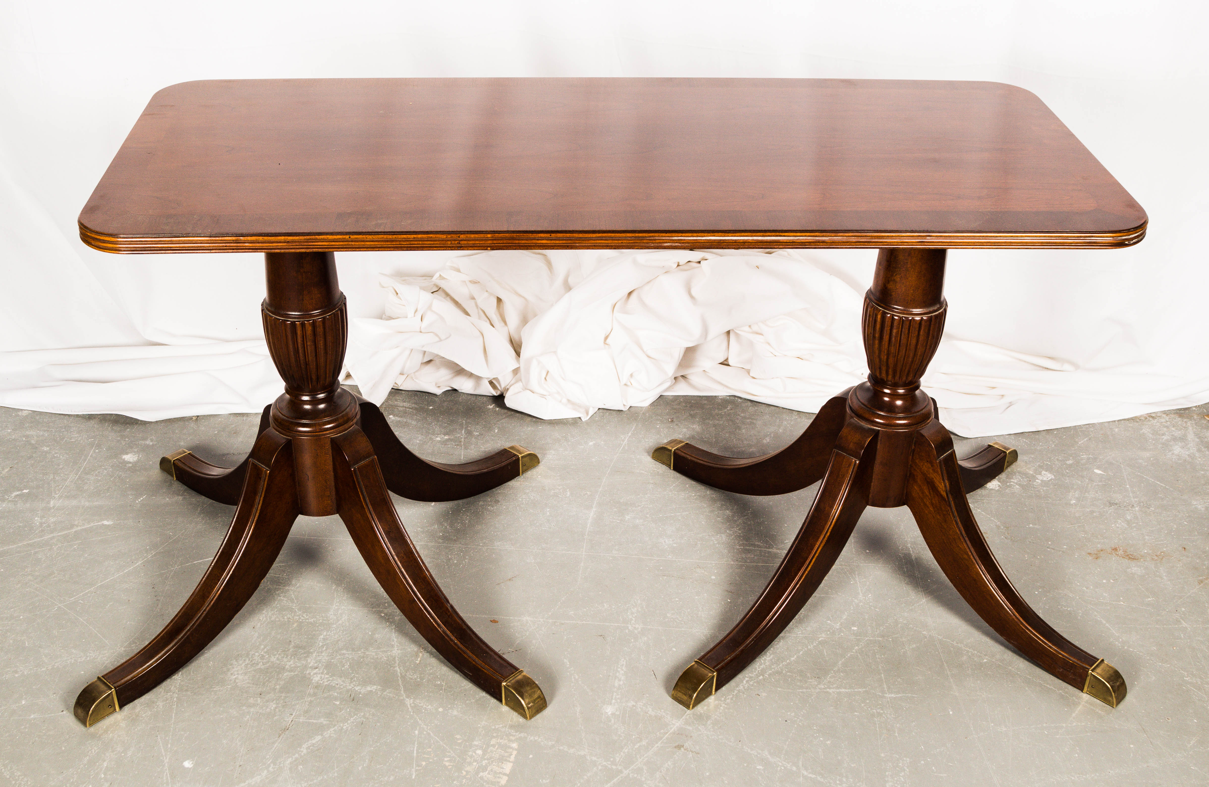 Duncan Phyfe Style Sofa Table | EBTH