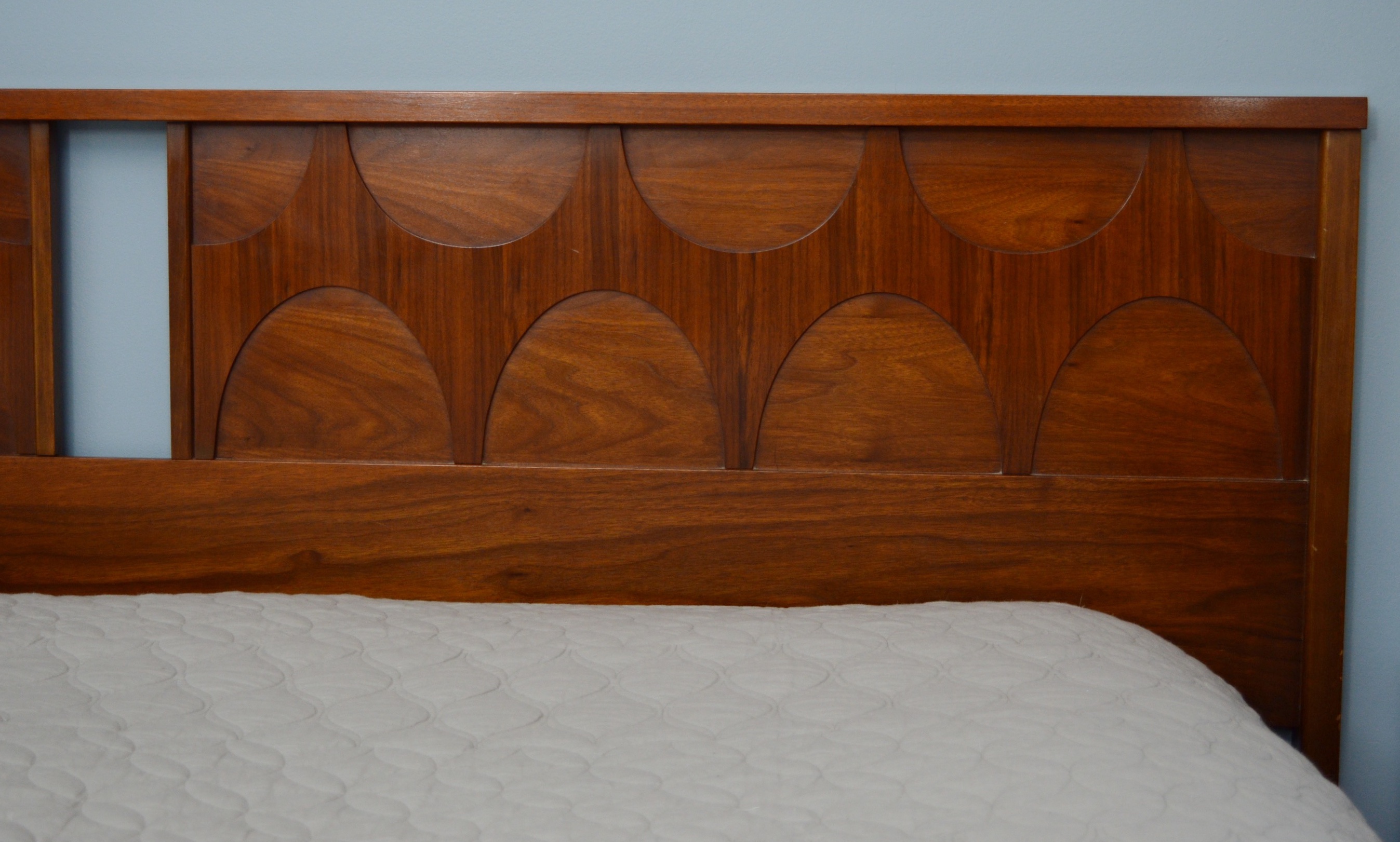 Broyhill Brasilia Mid Century Modern King Size Headboard EBTH
