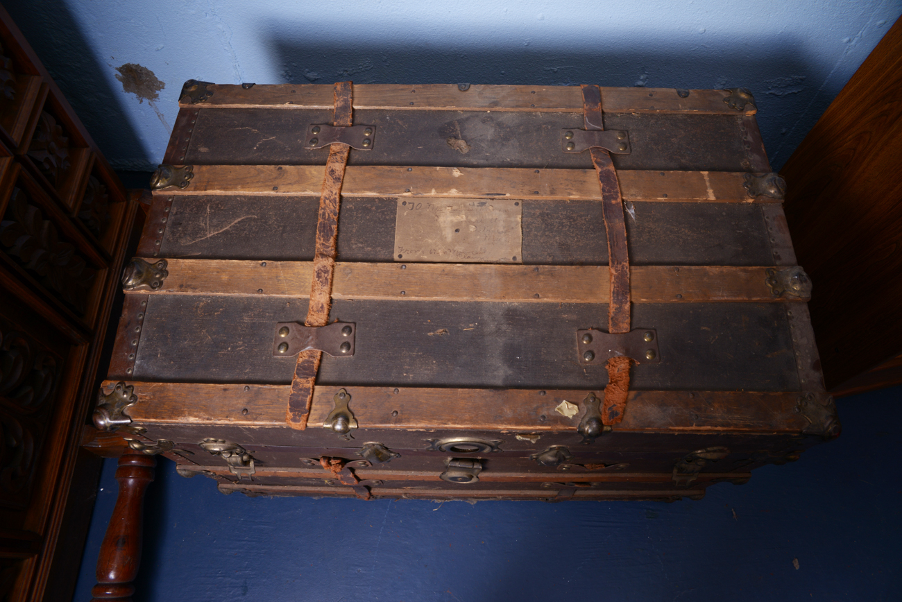 Vintage Wooden Steamer Trunk EBTH
