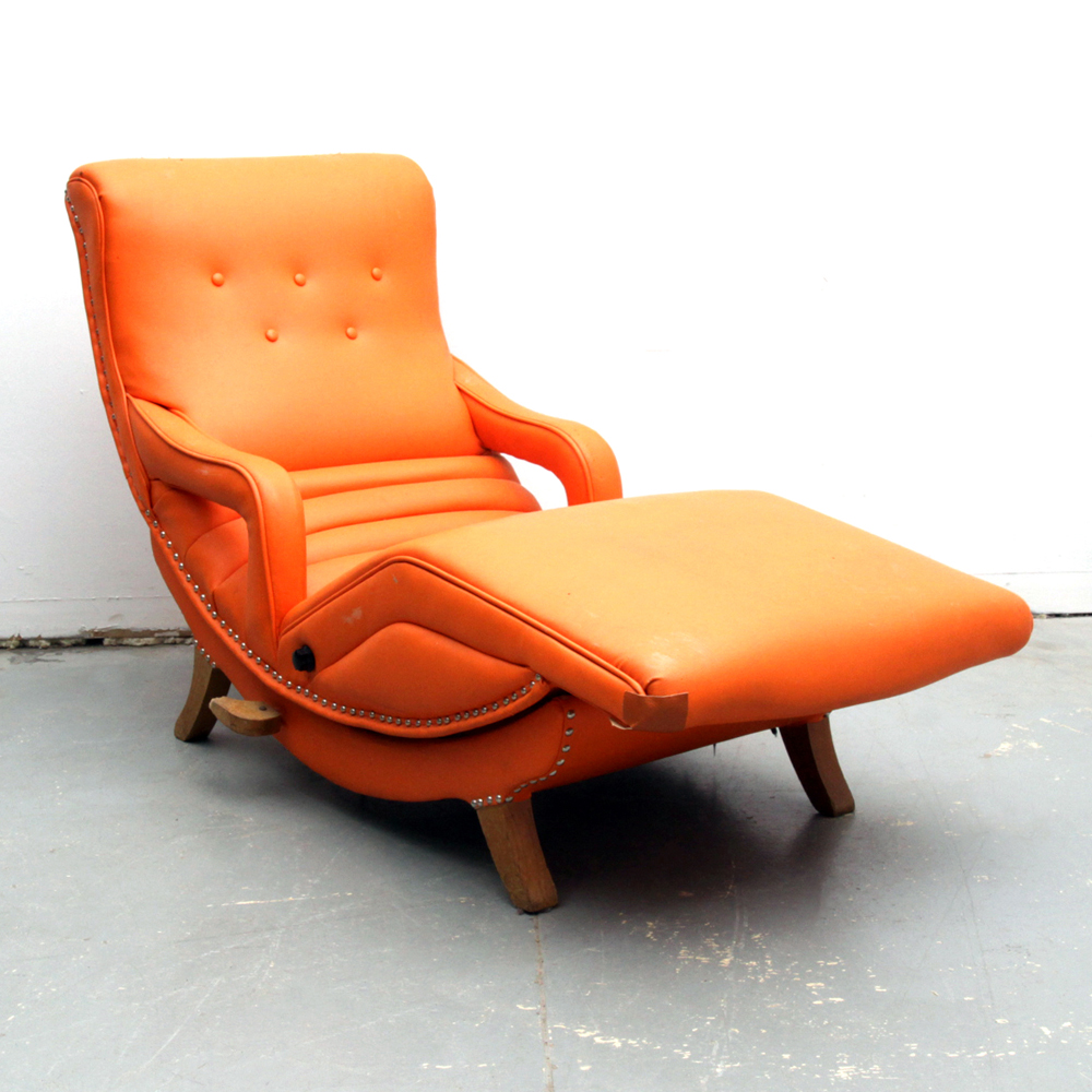 Mid Century Modern Massage Recliner by the Contour Chair Co. EBTH