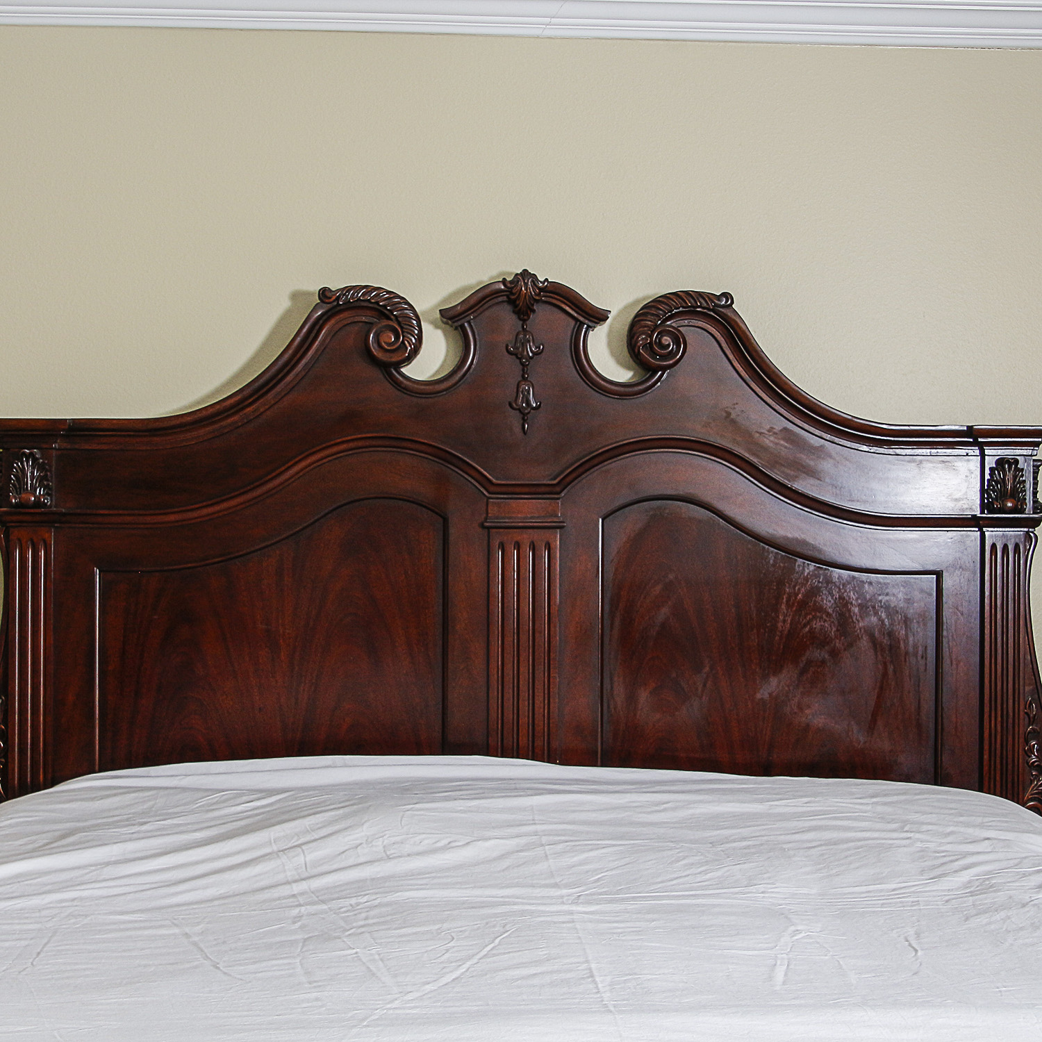 Vintage Victorian Style King Size Bed Frame EBTH